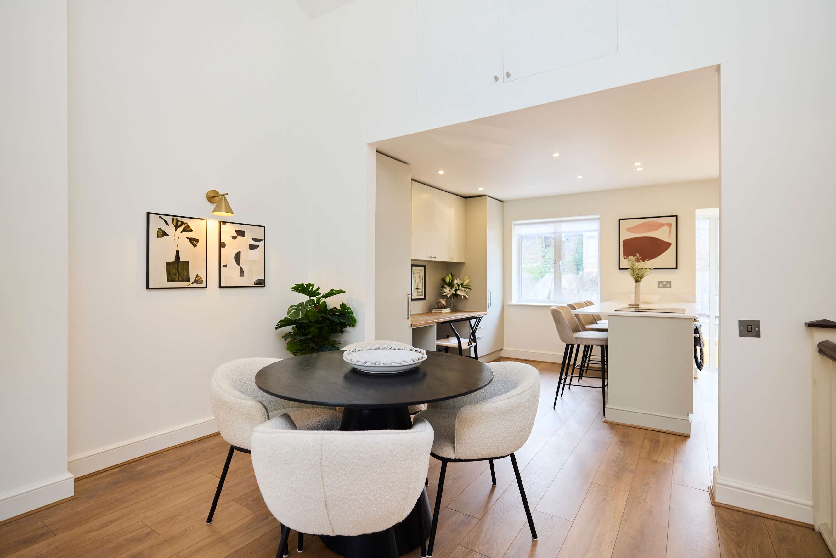 View The Abbey Mews House in 6 Grace Mews, 20 Abbey Road NW8 9BW The Abbey Mews House in 6 Grace Mews, 20 Abbey Road NW8 9BW - Property image 11 - VivreStays