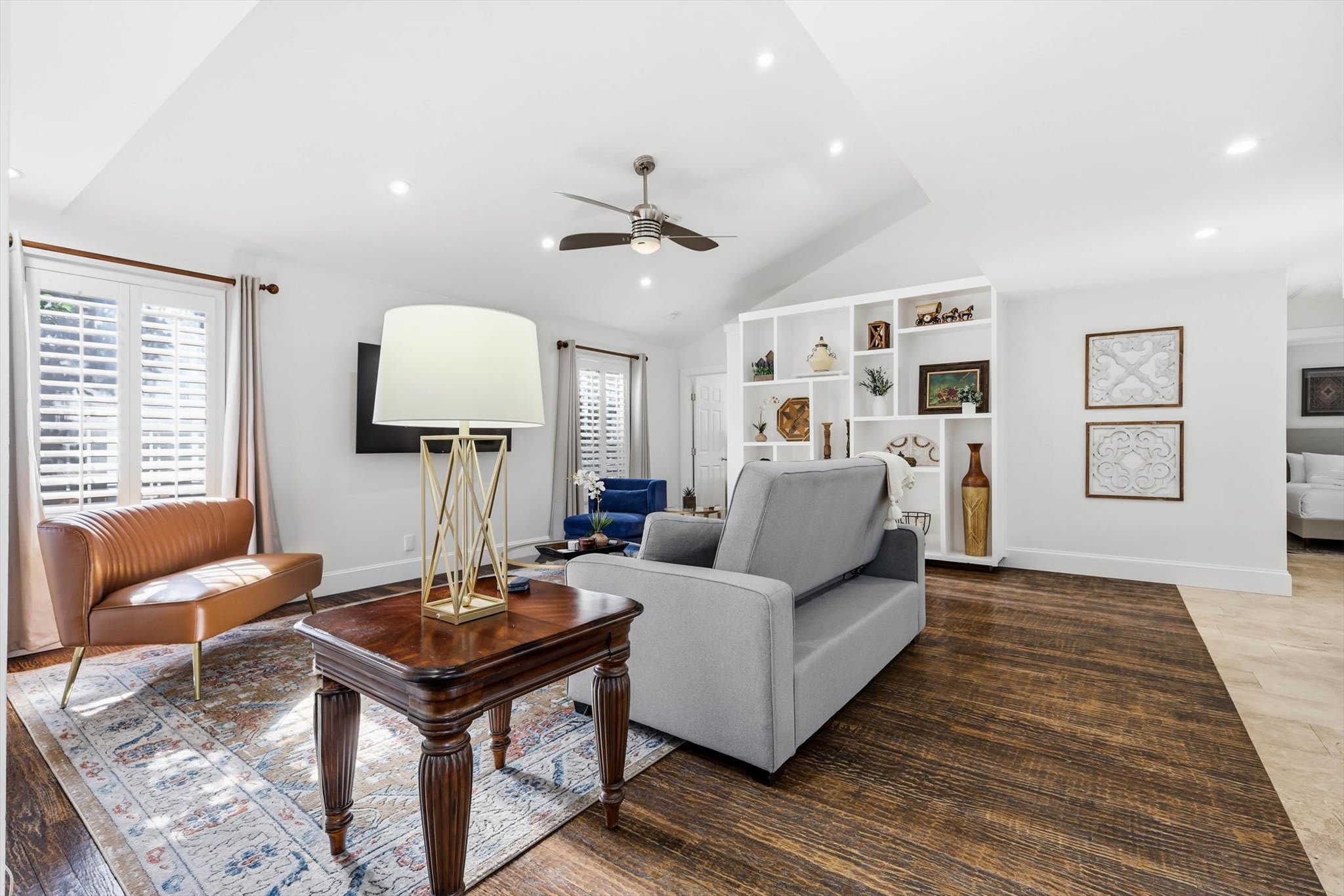 Spacious 2br 2ba In Uptown Dallas Walk To Dining - Dallas, TX