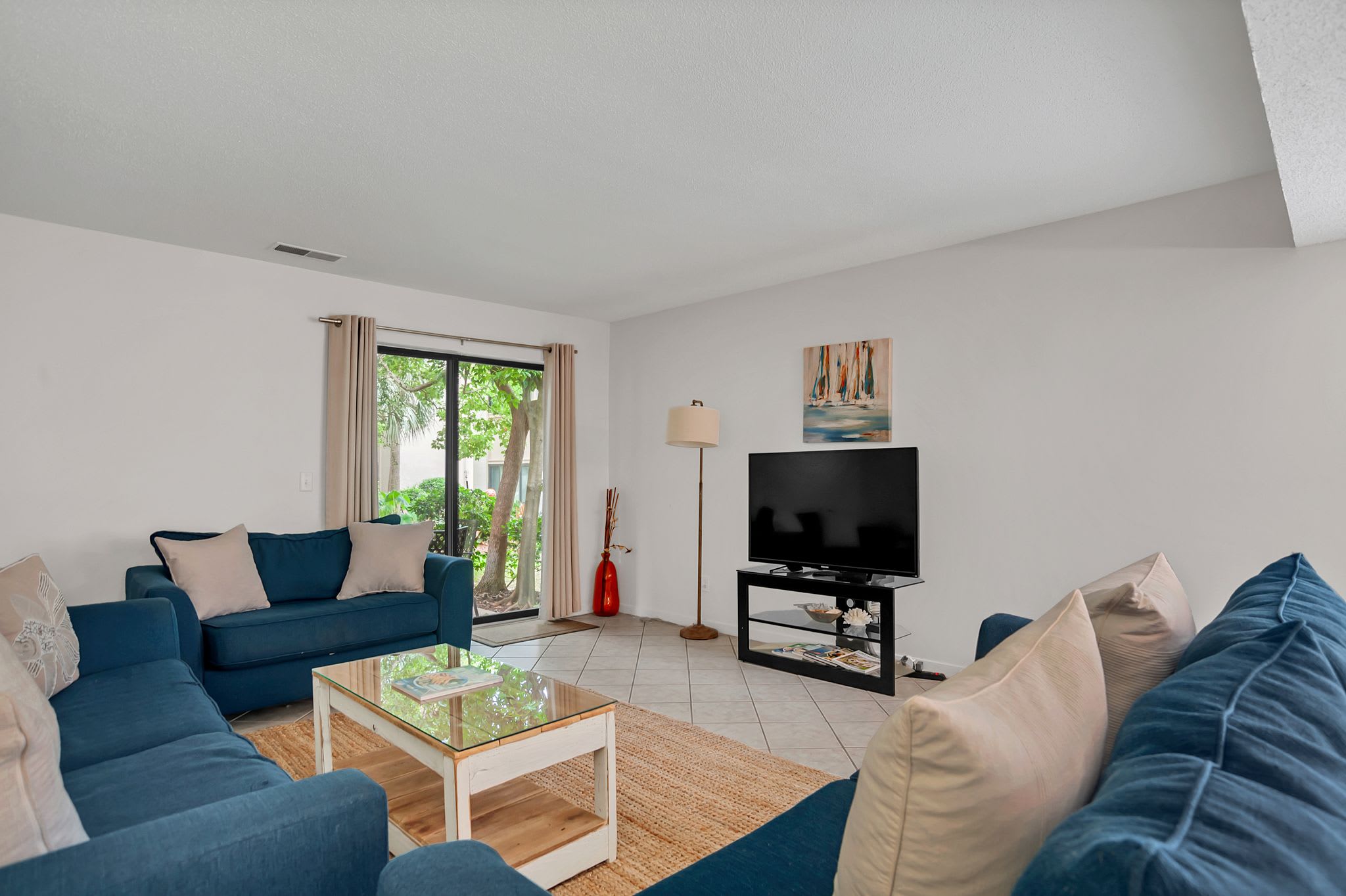 Courtside 1 Newly Renovated 2 BR First Floor Villa Walk to Beach & Free Tennis  — Hilton Head Island, SC — vacation rental