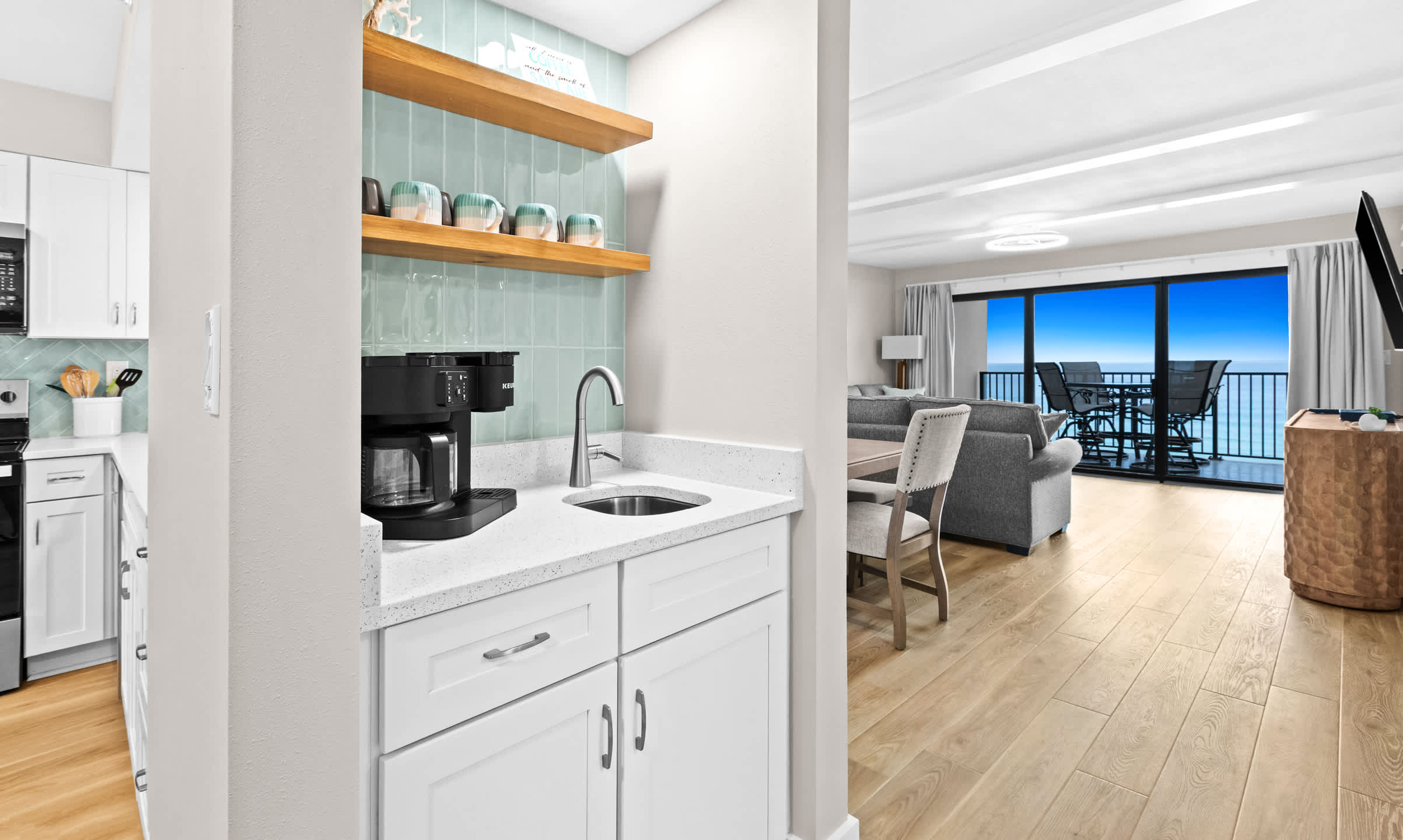 Emerald Towers 0703 6