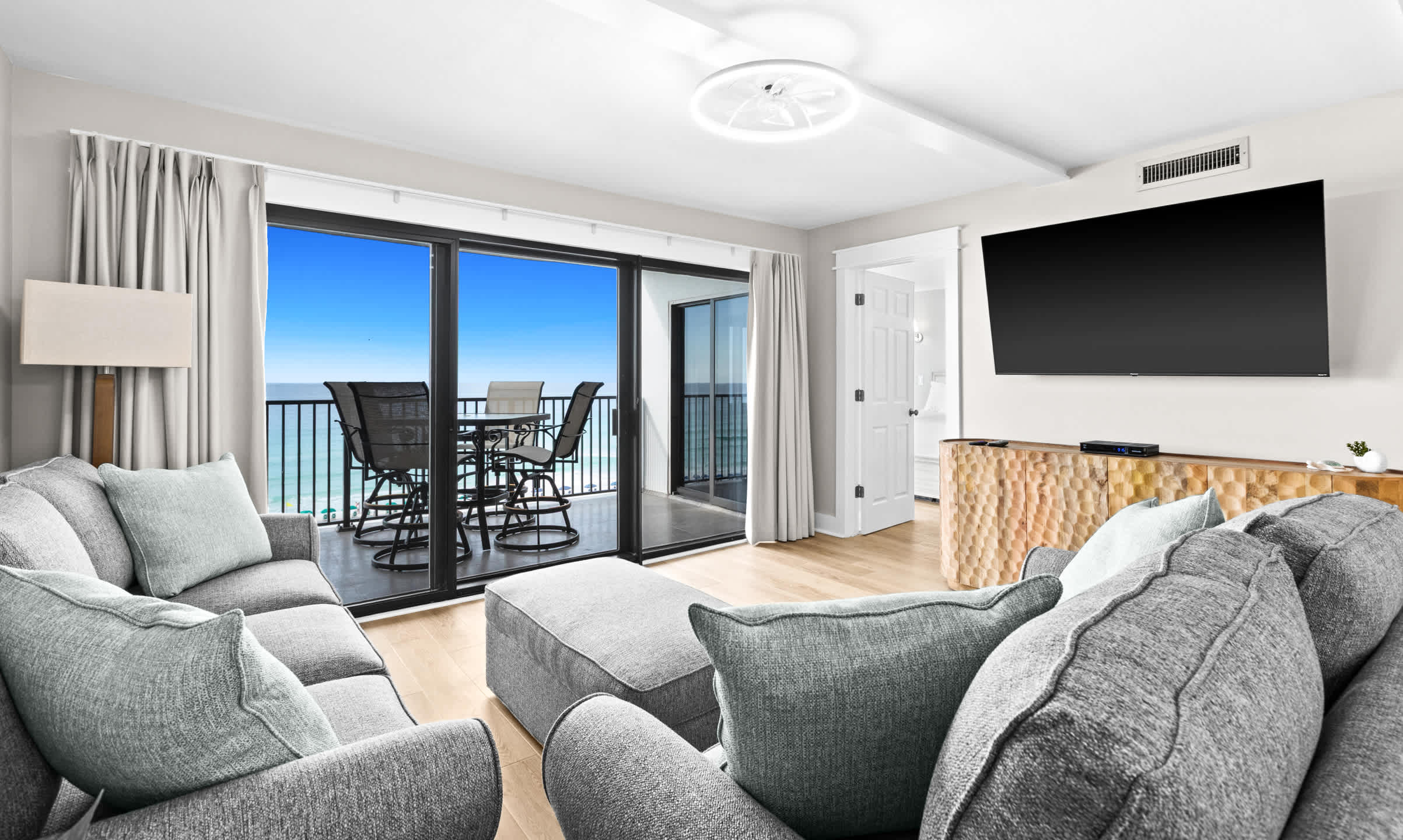 Emerald Towers 0703 11