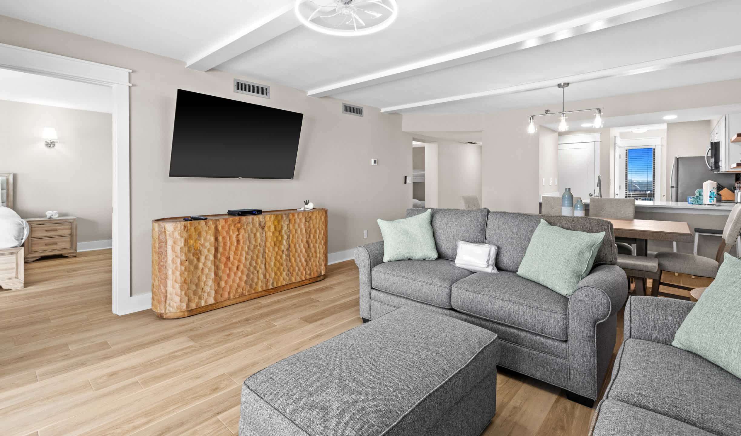 Emerald Towers 0703 12