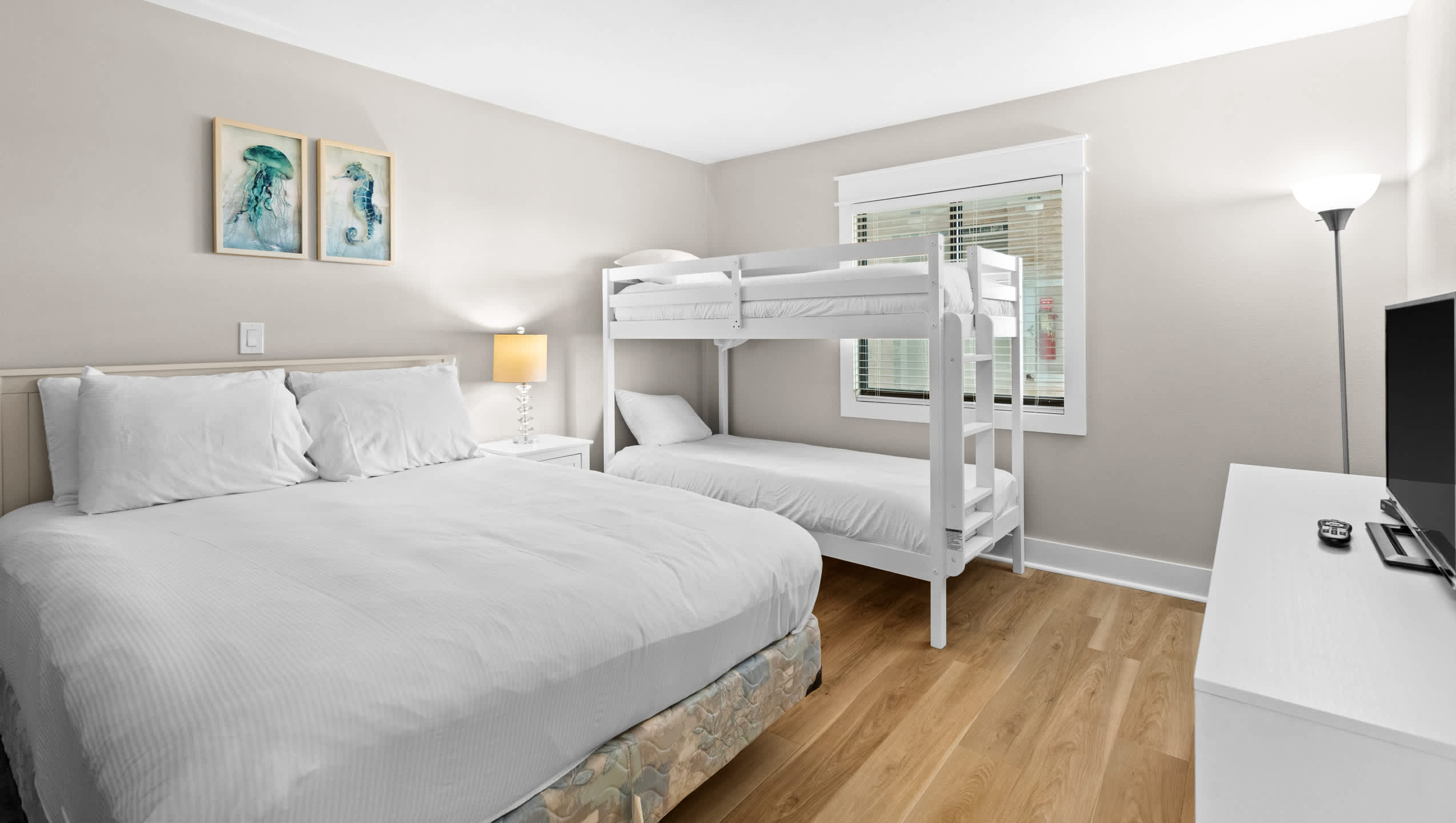 Emerald Towers 0703 15