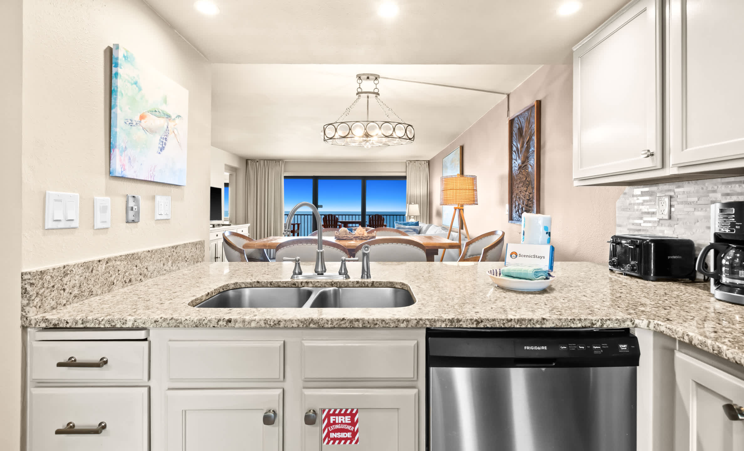 Emerald Towers 1102 11