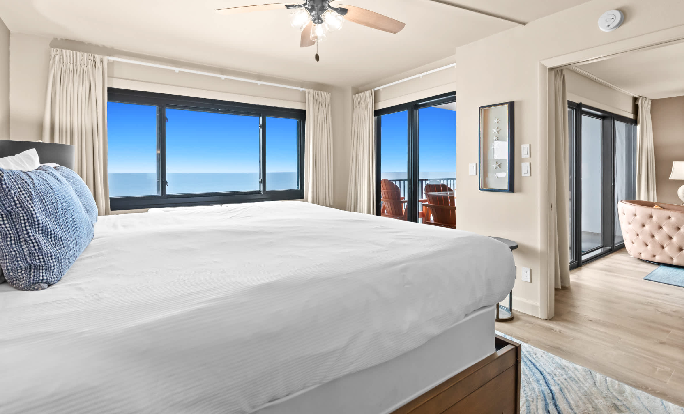 Emerald Towers 1102 25