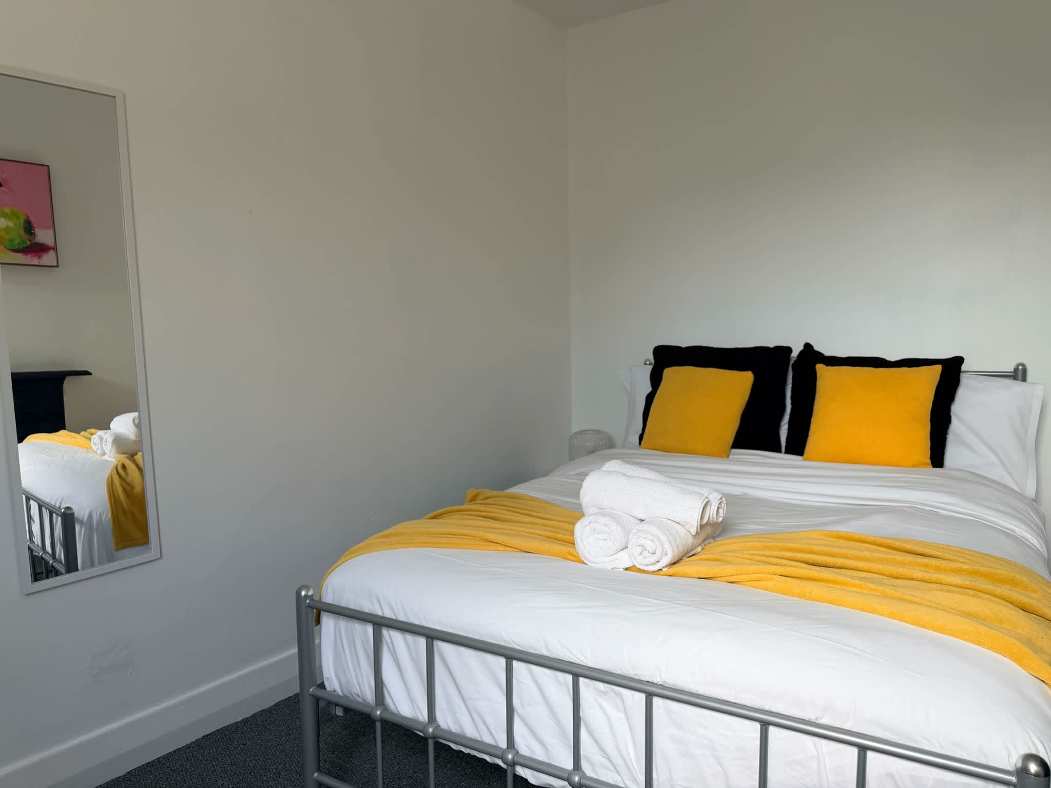 Lazurite; 3BR, Garden, Log Burner, Riverside view in Riverside 36 CB5 8HL - Property image 14 - VivreStays