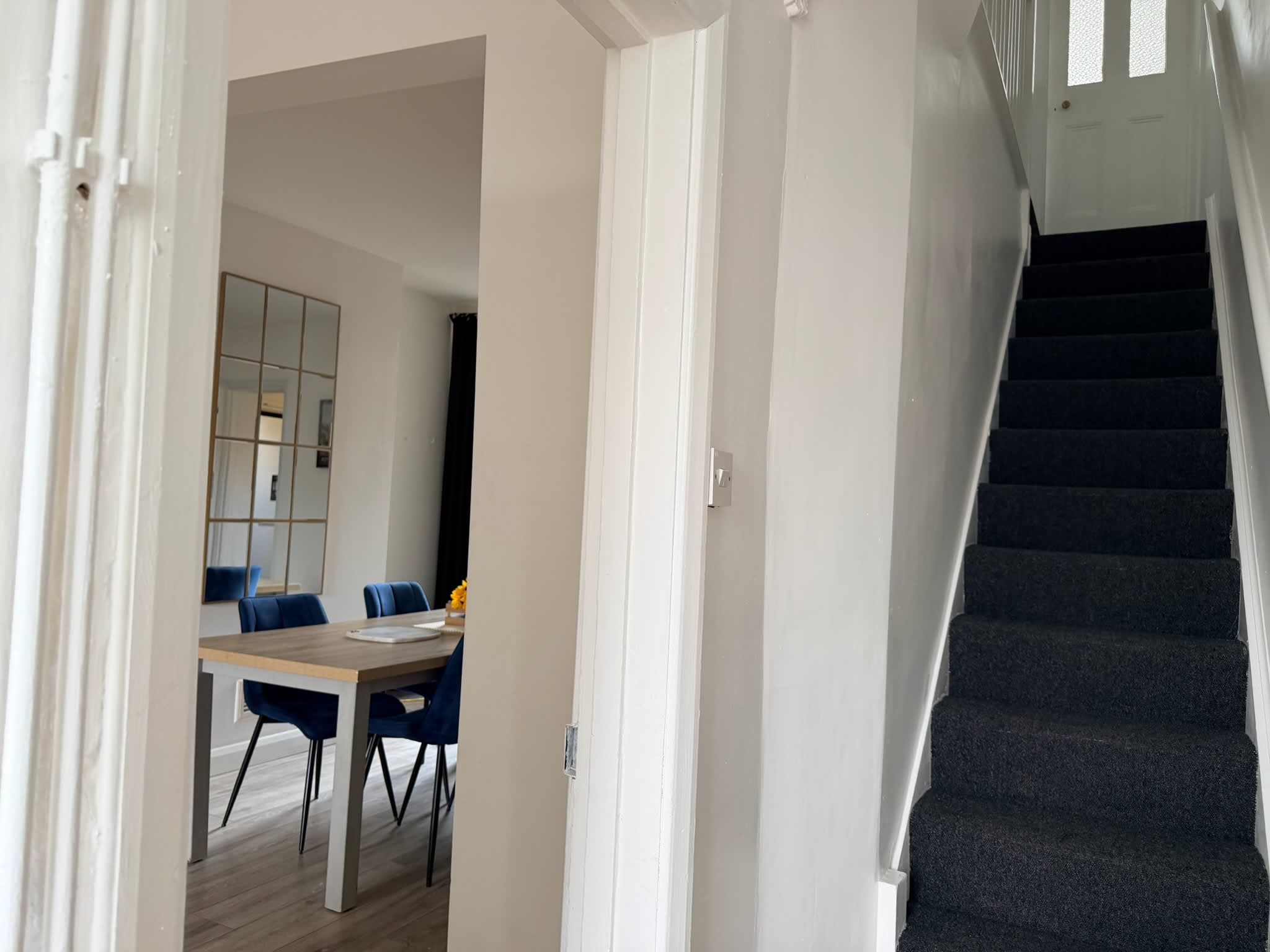 Lazurite; 3BR, Garden, Log Burner, Riverside view in Riverside 36 CB5 8HL - Property image 18 - VivreStays