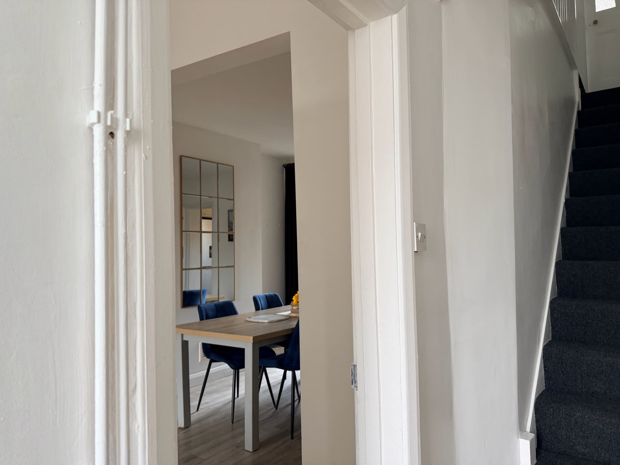 Lazurite; 3BR, Garden, Log Burner, Riverside view in Riverside 36 CB5 8HL - Property image 19 - VivreStays