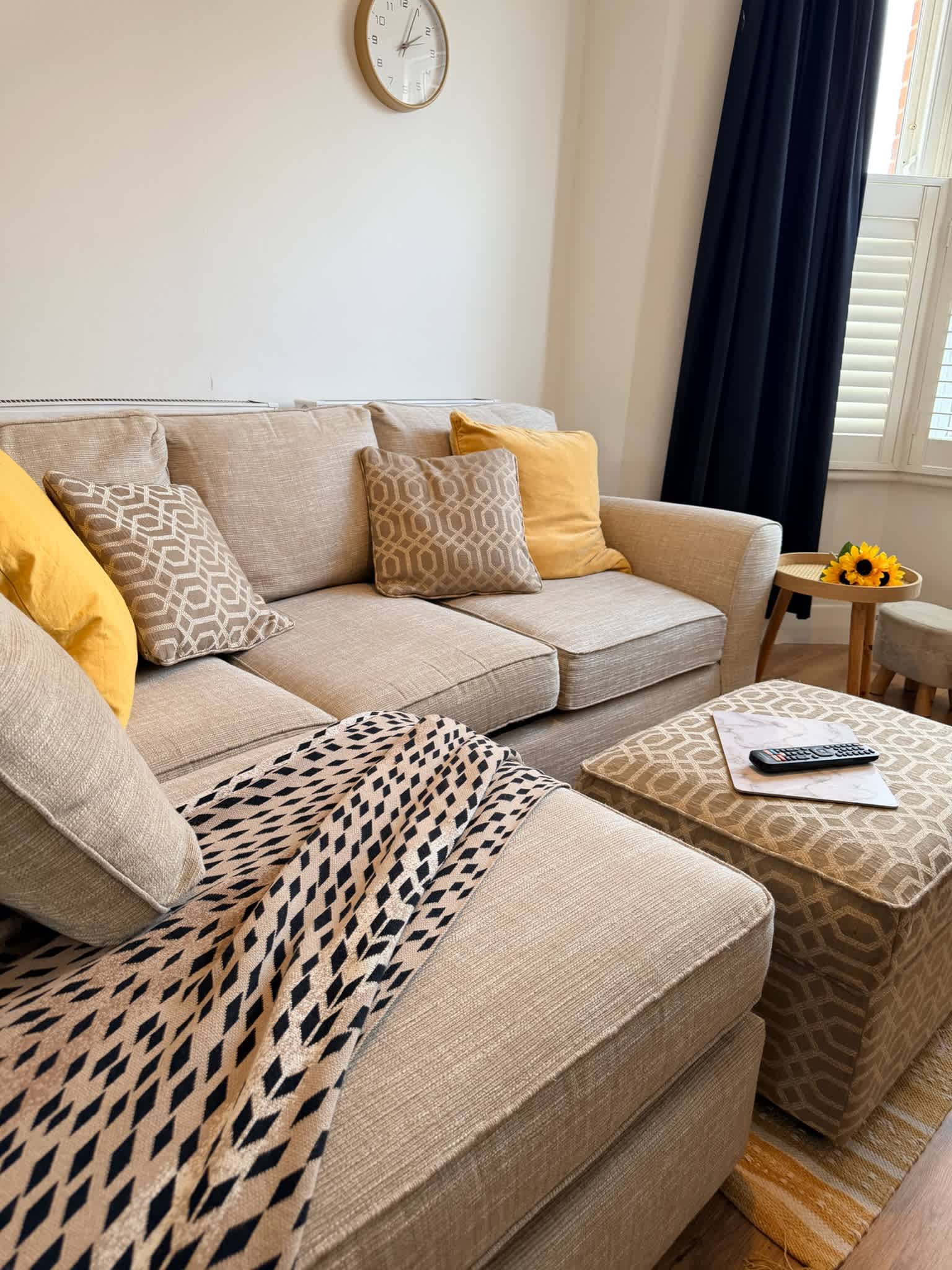 Lazurite; 3BR, Garden, Log Burner, Riverside view in Riverside 36 CB5 8HL - Property image 32 - VivreStays