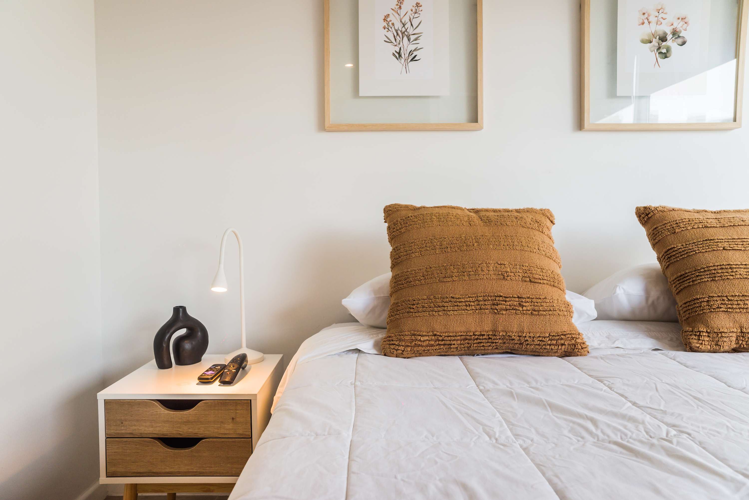 Modern Studio in Nunoa | Stylish Urban Retreat