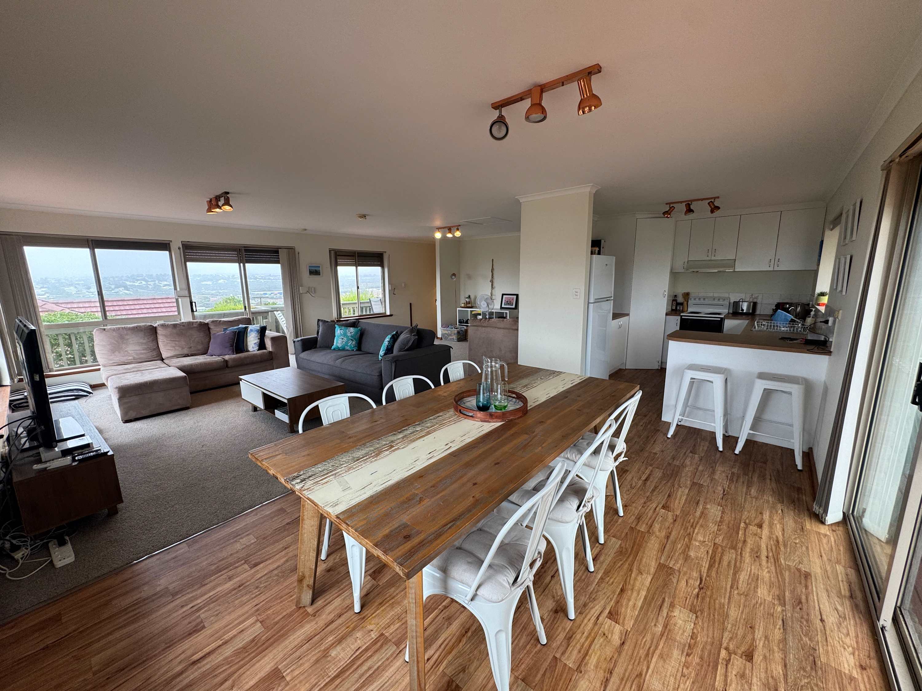 Far Horizons 13 Trigg St Port Elliot Coastal Views — Port Elliot, South Australia — vacation rental
