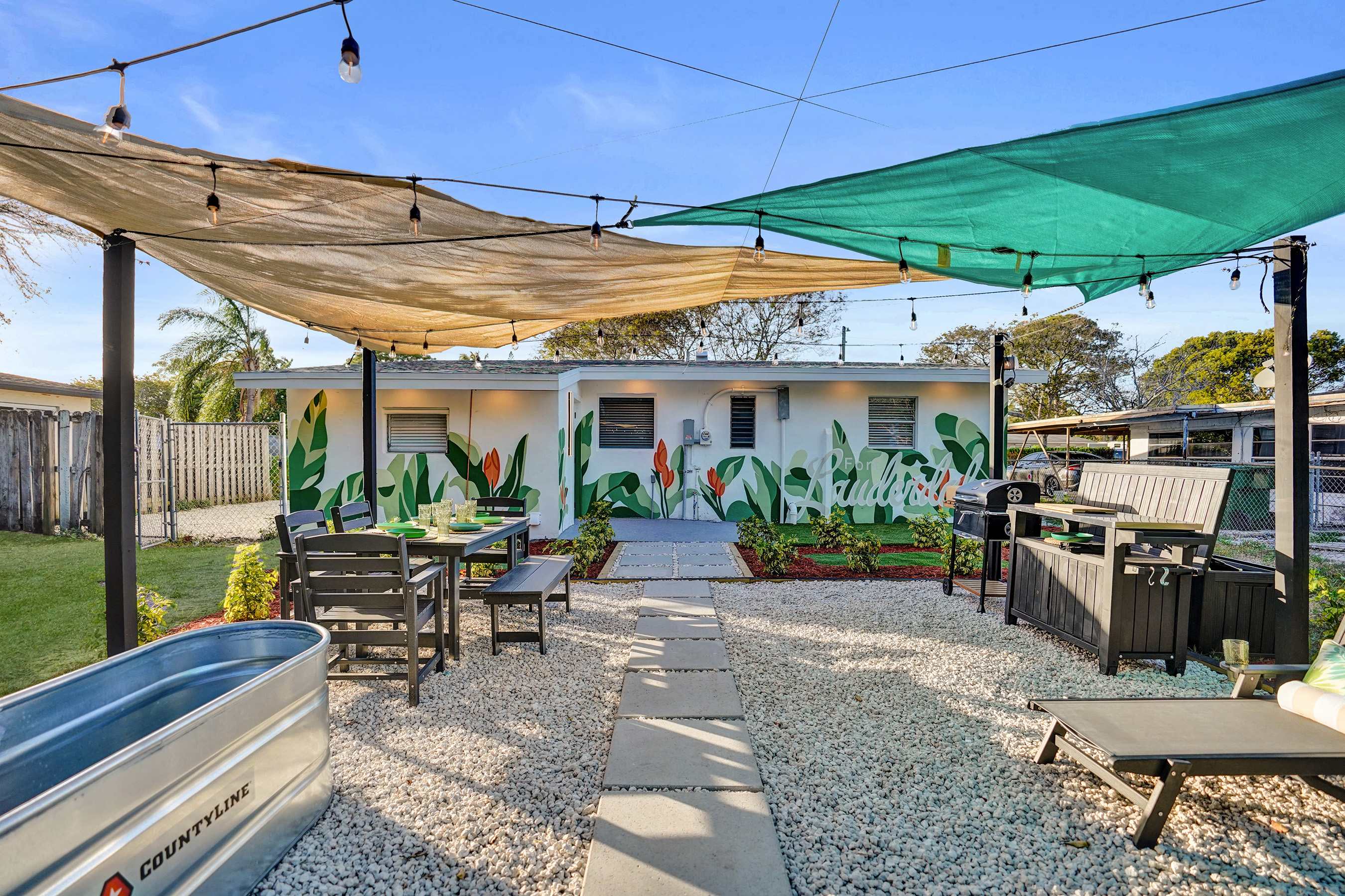 Modern Retreat w/ Cold Plunge + Free Parking+ 15 to the Beach