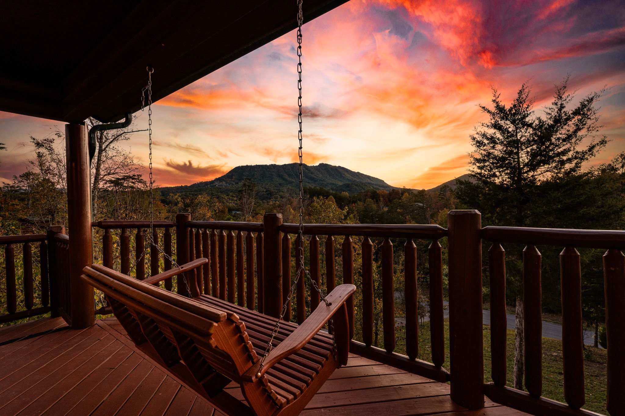 Stunning 4BR Cabin, Bluff Mtn Views, Sevierville โ Sevierville, TN โ vacation rental
