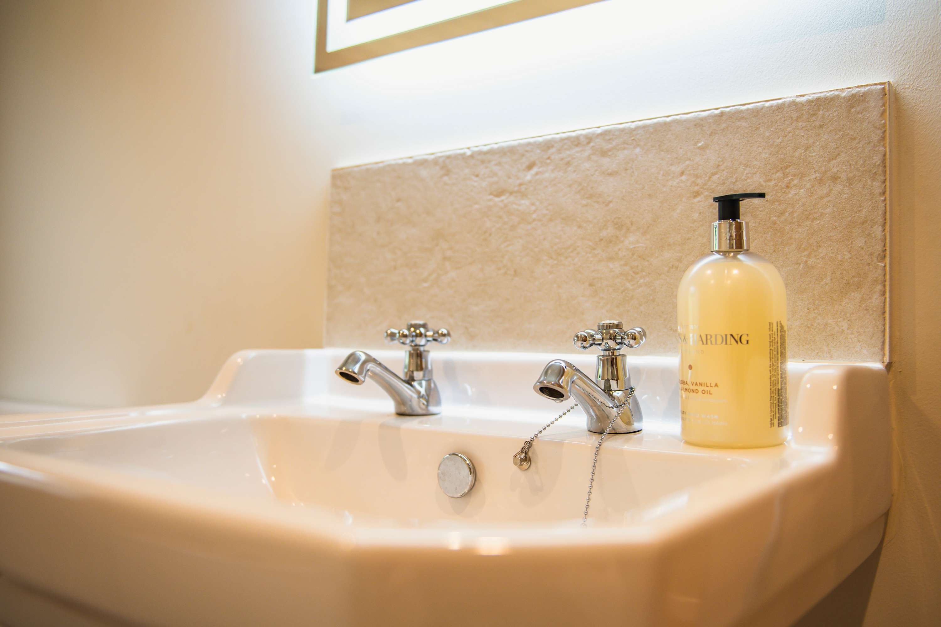 Charming Countryside Cottage, Yorkshire Dales in Hill House DL11 6NA - Property image 35 - VivreStays