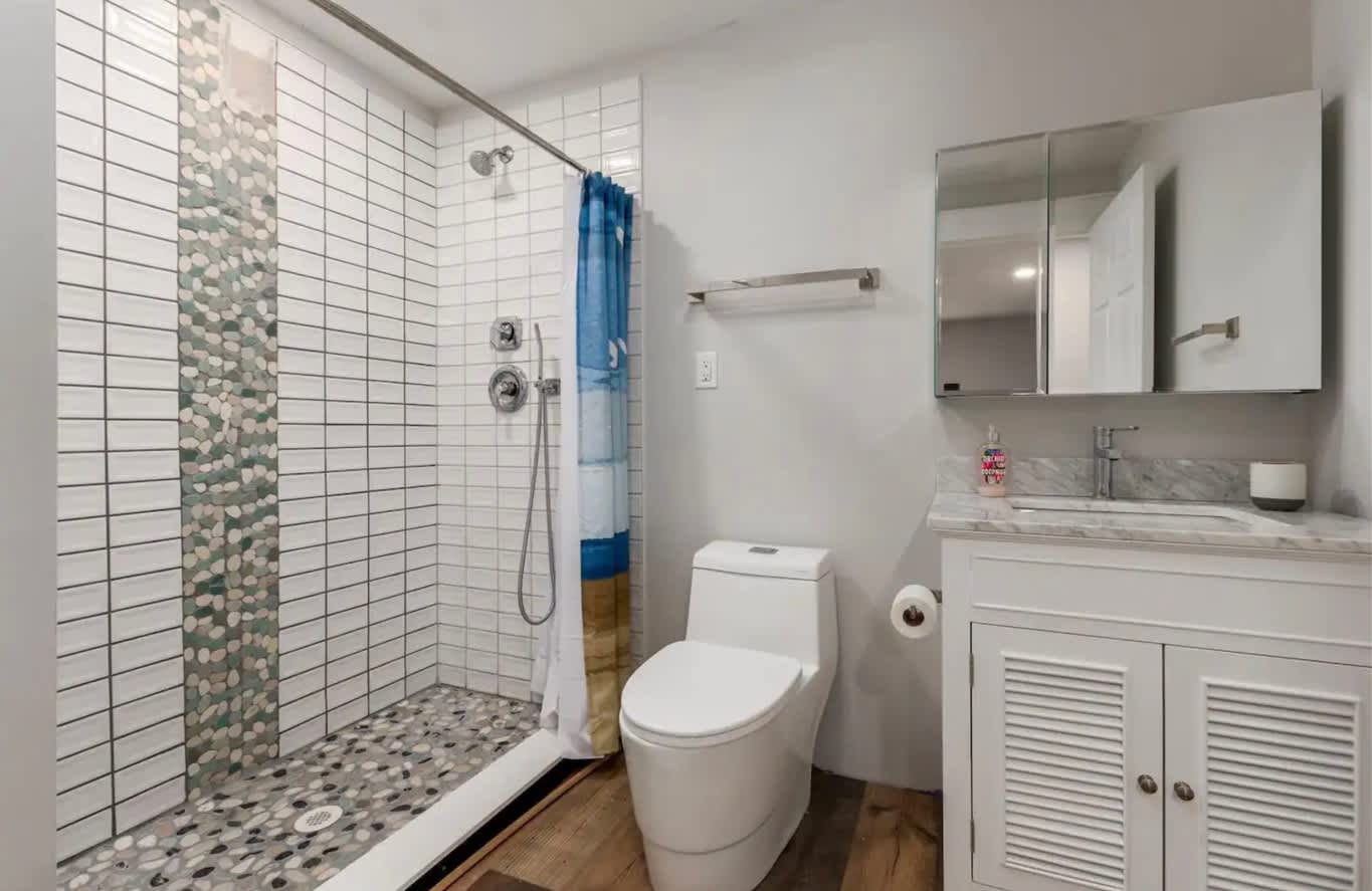 Ohana at 400 142nd street | Shared Private Pool | Quiet Neighborhood