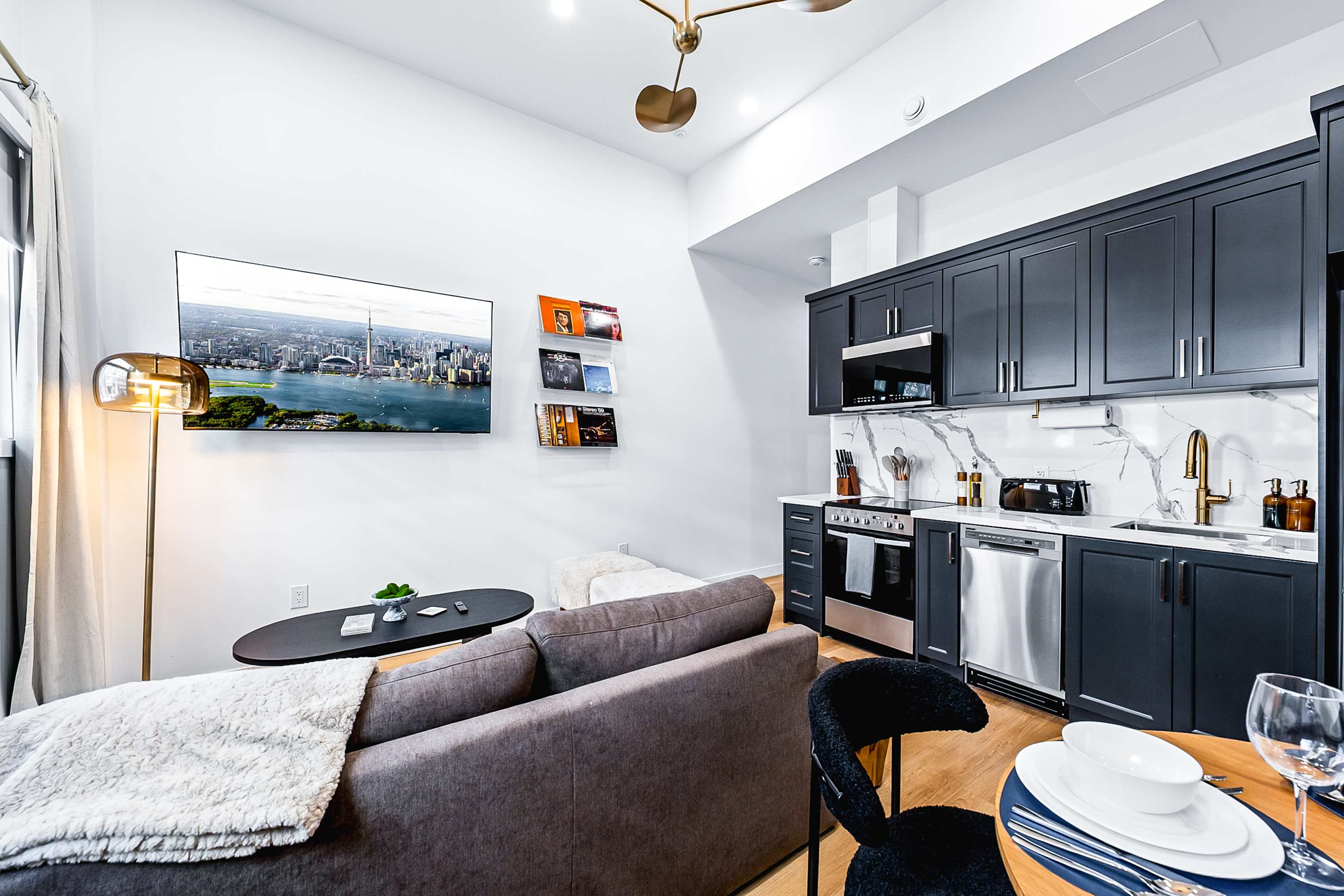 A thoughtfully designed open space for cooking, dining, and relaxing.