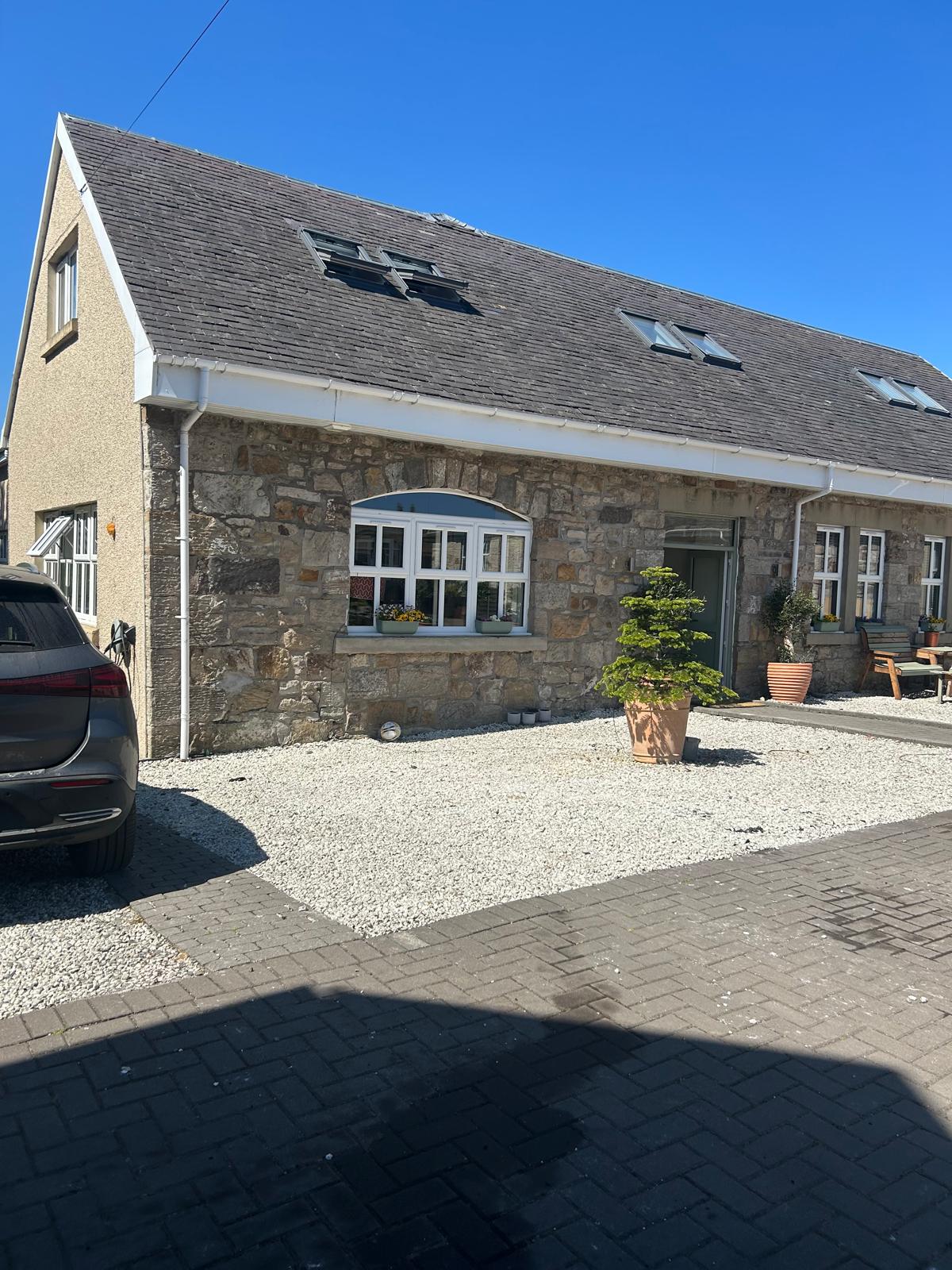 View Beautiful 4 Bed Sandstone Farmhouse in 1715 Balmore Road G23 5HF Beautiful 4 Bed Sandstone Farmhouse in 1715 Balmore Road G23 5HF - Property image 43 - VivreStays