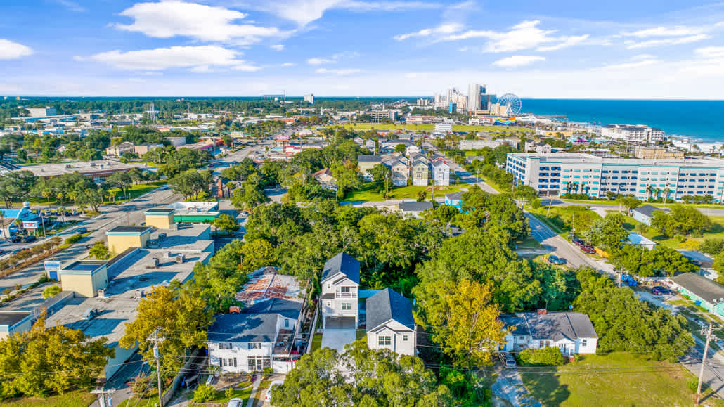 Azure Wake Pet Friendly Beach House with Pool