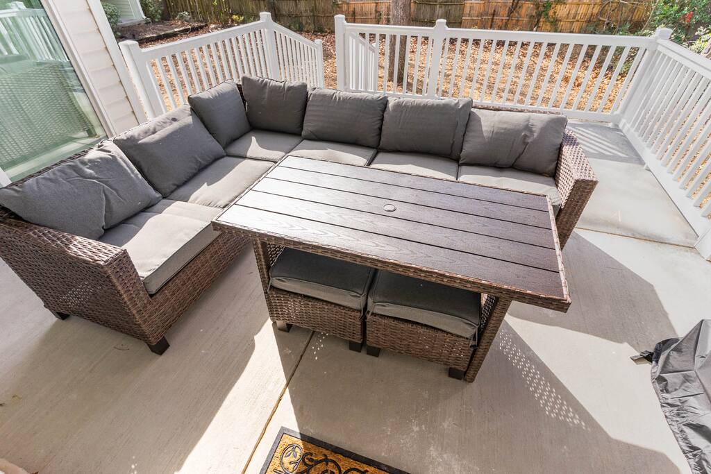 Salty Seagull Pet Friendly Beach House 