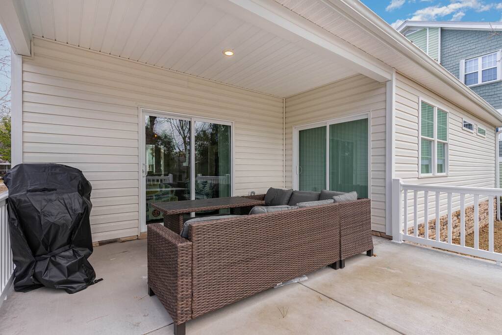 Salty Seagull Pet Friendly Beach House 