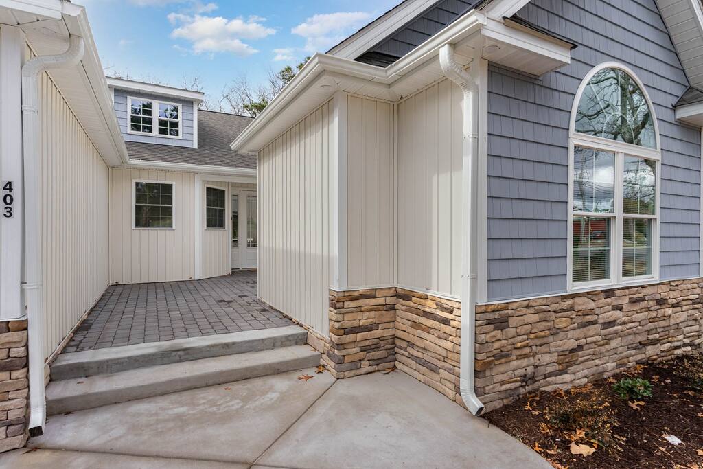 Salty Seagull Pet Friendly Beach House 