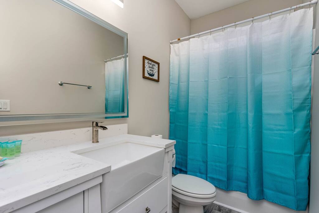 Salty Seagull Pet Friendly Beach House 