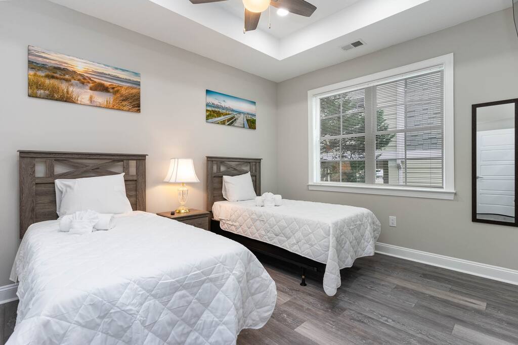 Salty Seagull Pet Friendly Beach House 