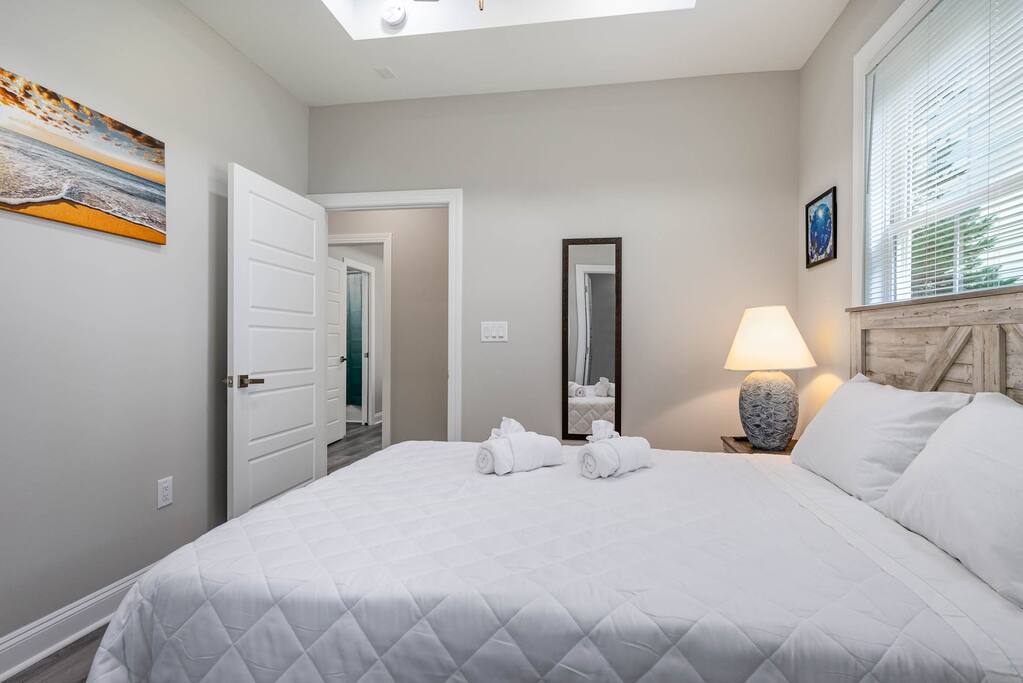 Salty Seagull Pet Friendly Beach House 