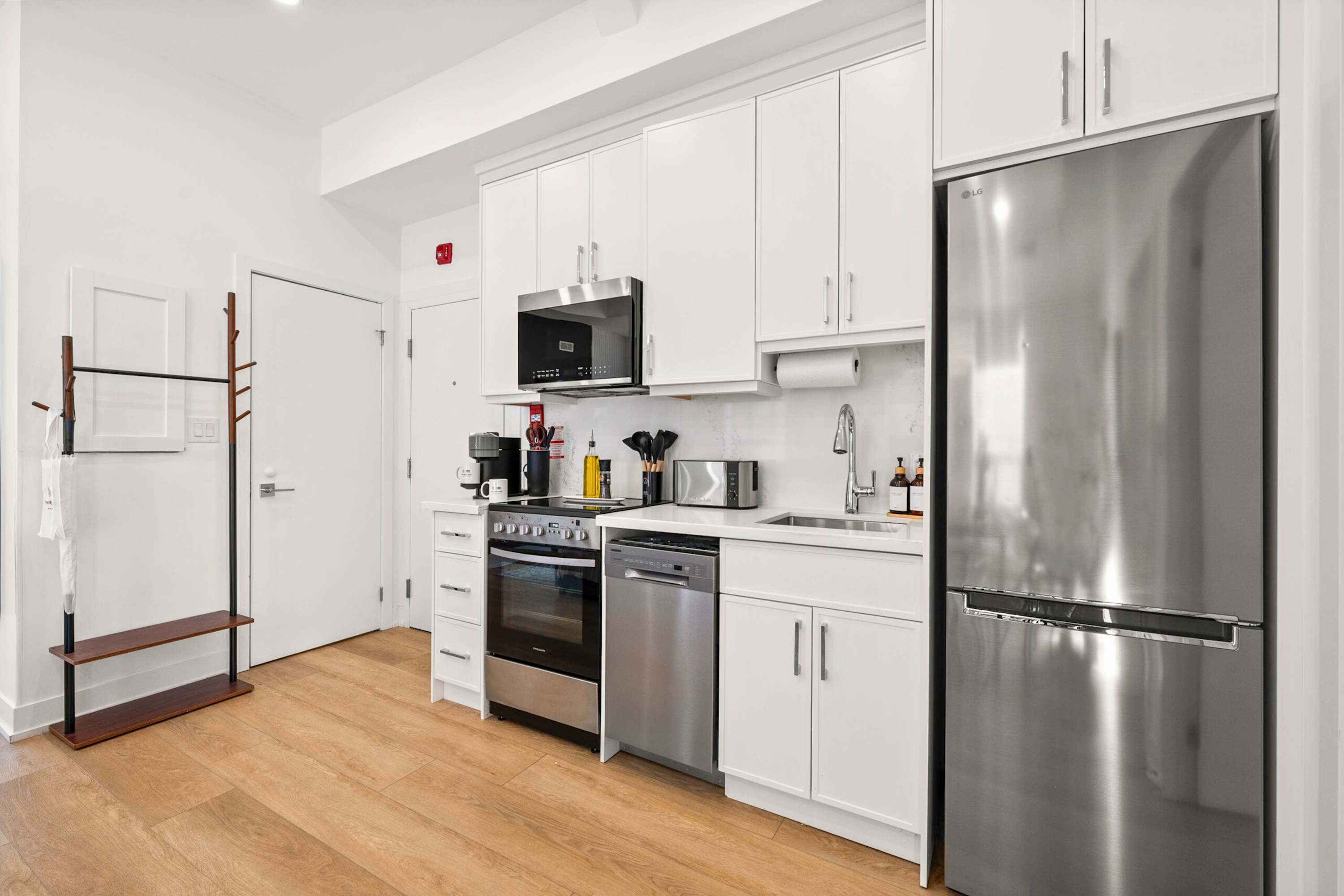 Smartly positioned kitchen.