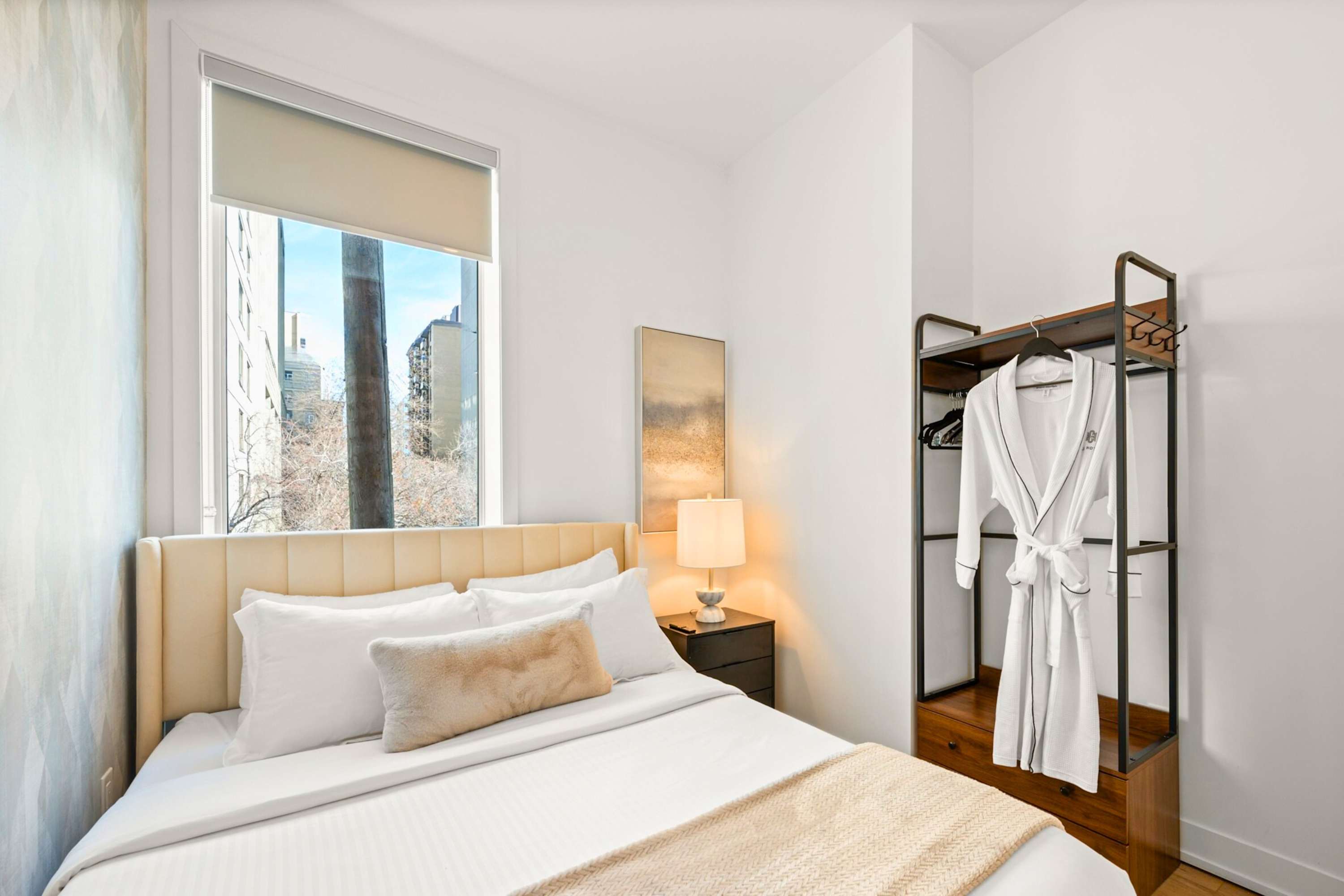 Queen bedroom with natural light 2.