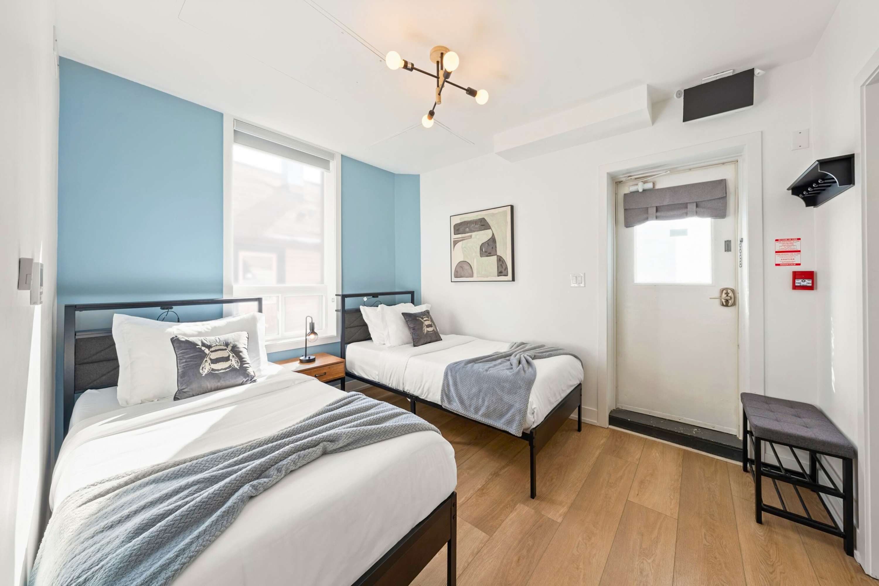 Twin bedroom with single beds.