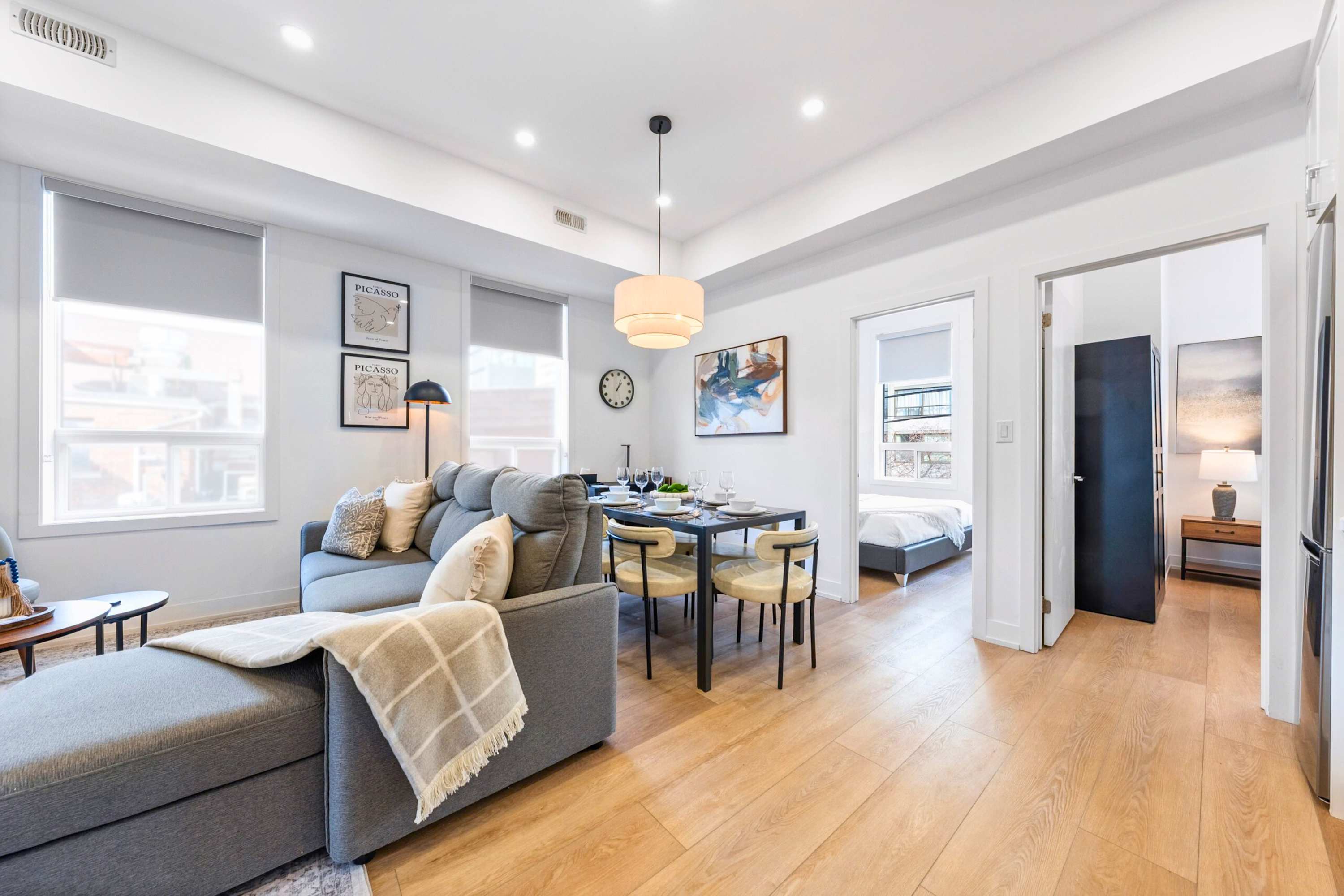 The McCaul by Casa Hotels Spacious Group Suite | Photo 12