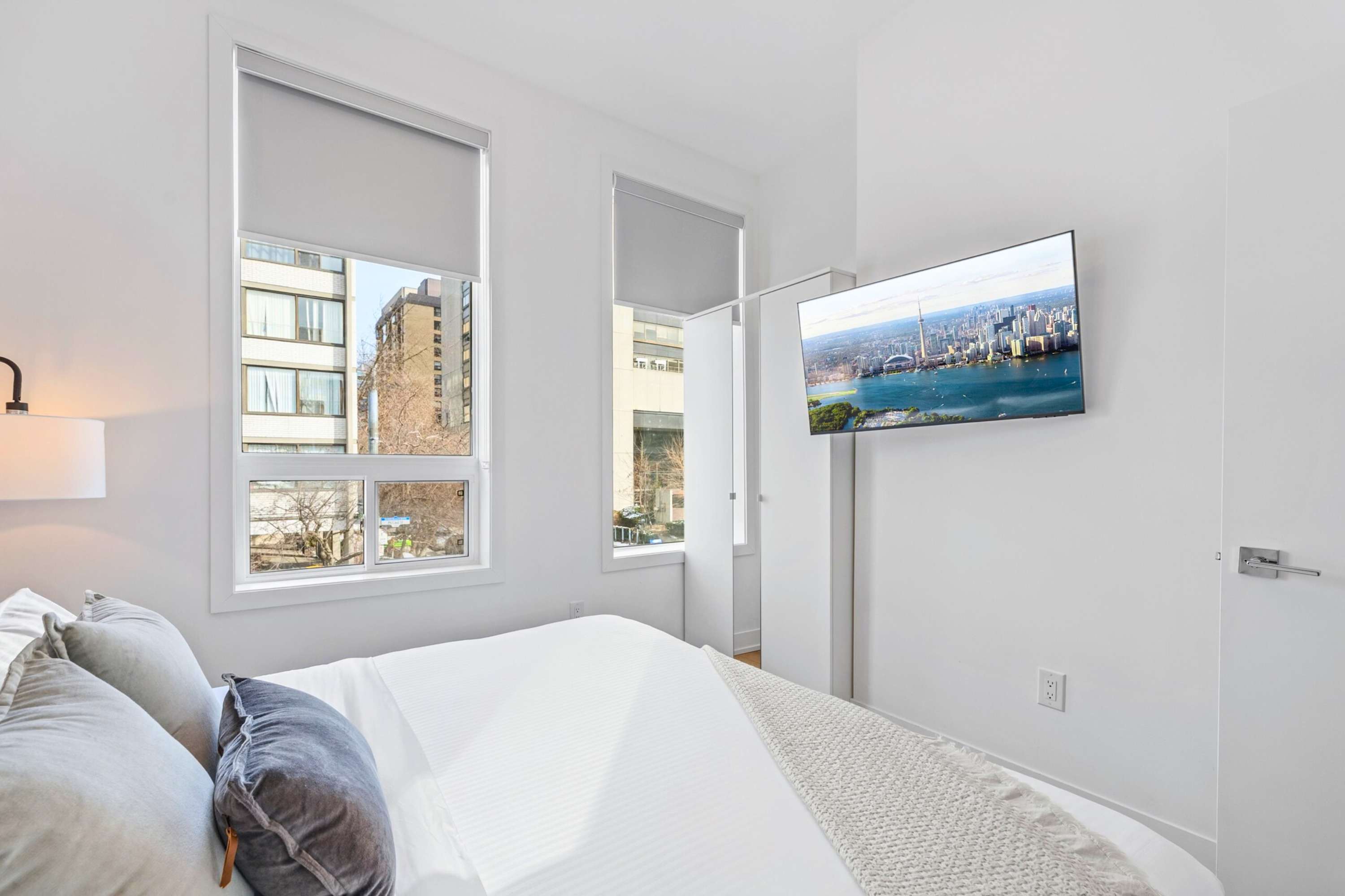 The McCaul by Casa Hotels Spacious Group Suite | Photo 20