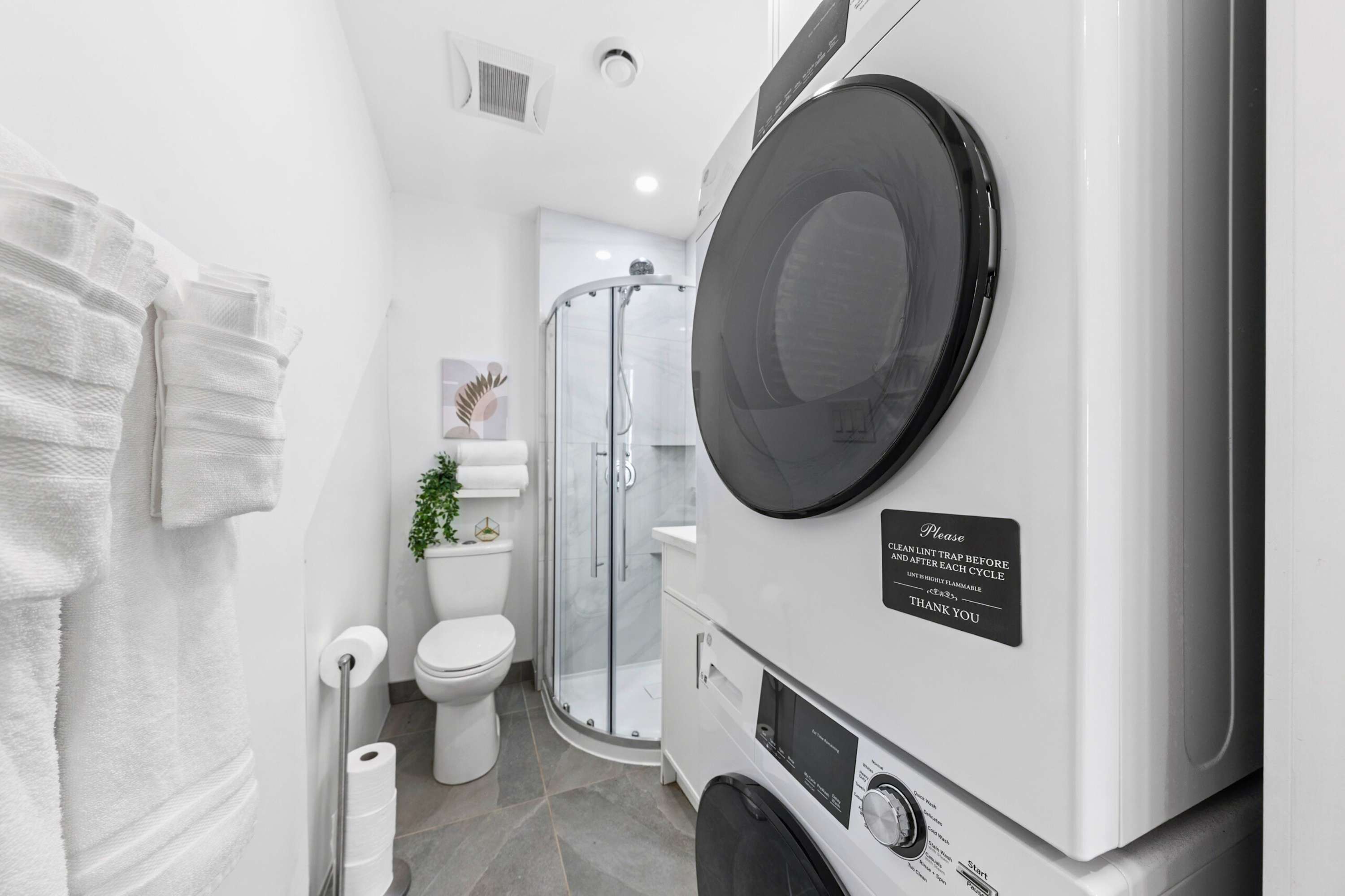 The McCaul by Casa Hotels Spacious Group Suite | Photo 23