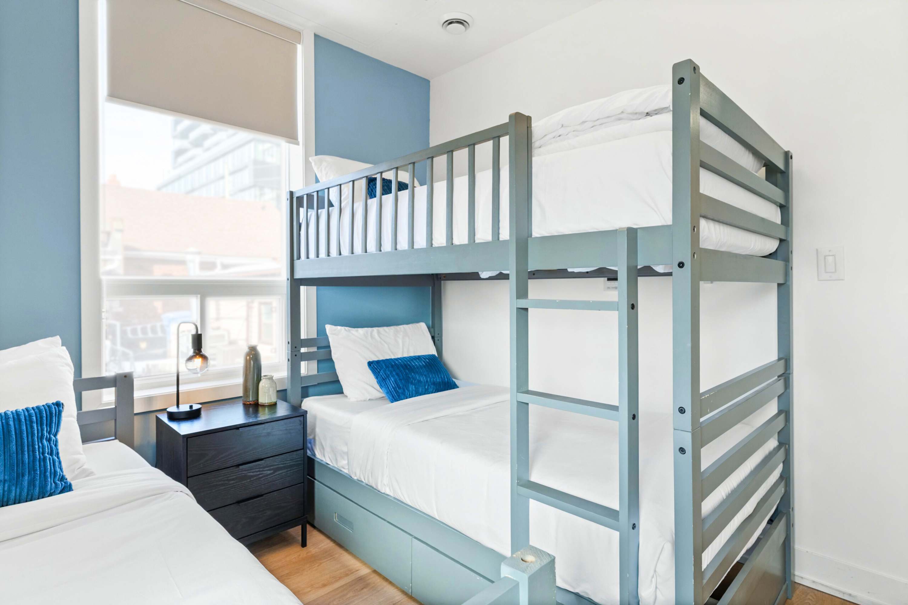 The McCaul by Casa Hotels Spacious Group Suite | Photo 27