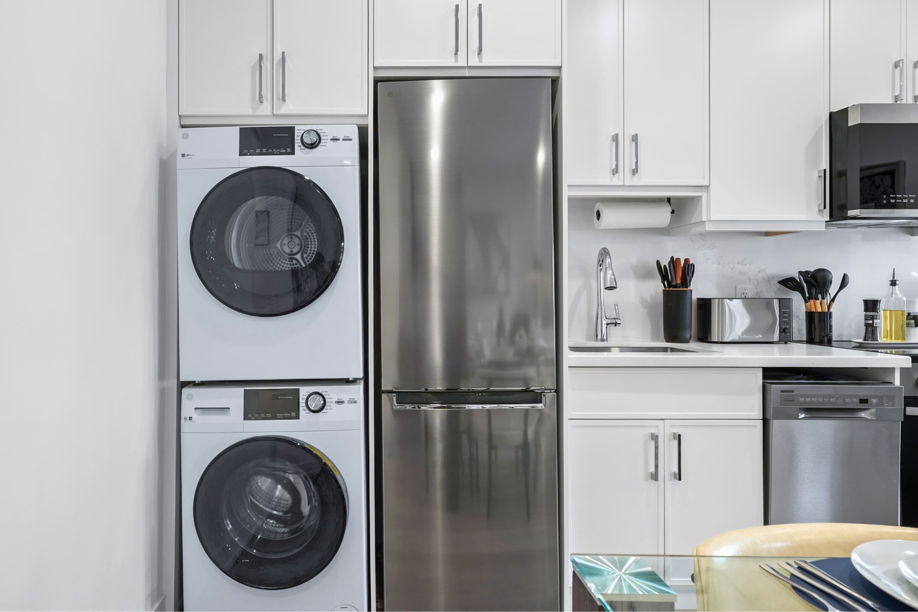 The McCaul by Casa Hotels Unbeatable Location | Photo 16