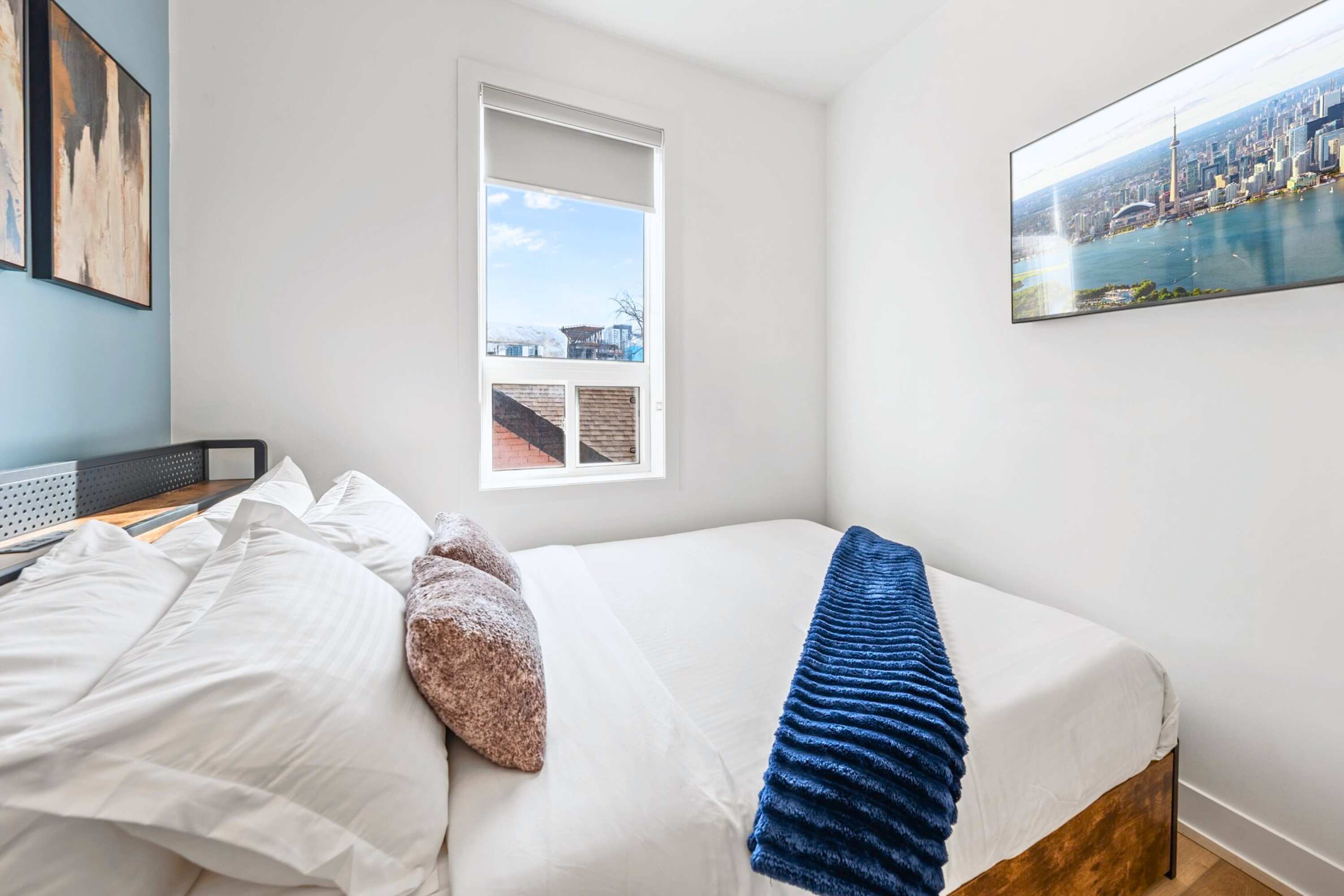 The McCaul by Casa Hotels Unbeatable Location | Photo 24