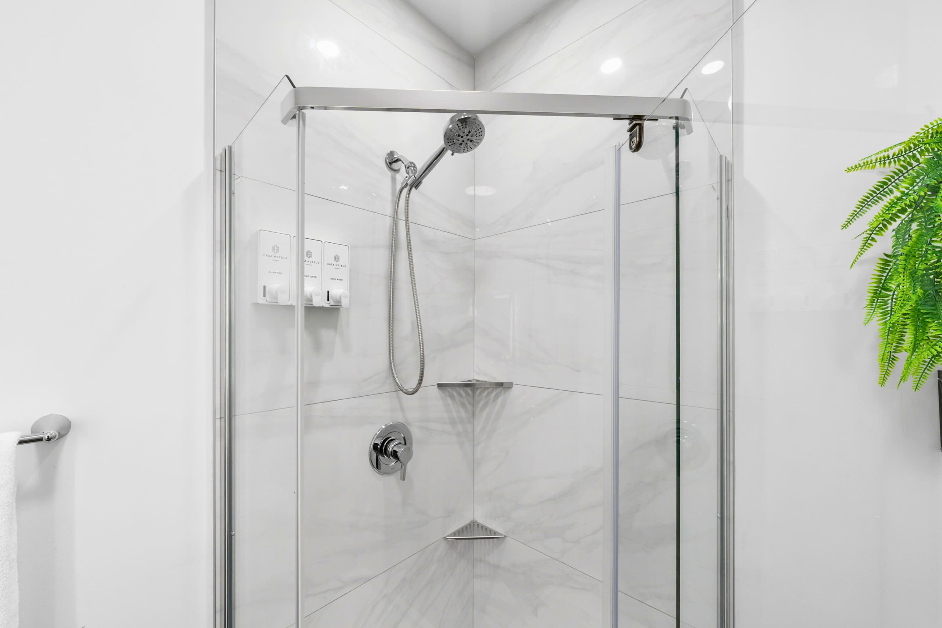 The McCaul by Casa Hotels Ideal for Groups DT | Photo 20