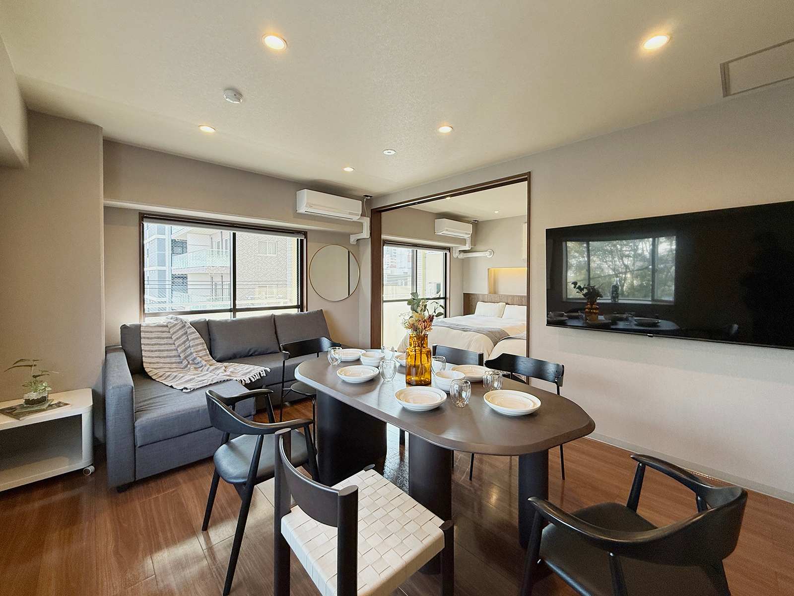 Bright Riverside Apartments Walk to Peace Park — Hiroshima City, Hiroshima — vacation rental
