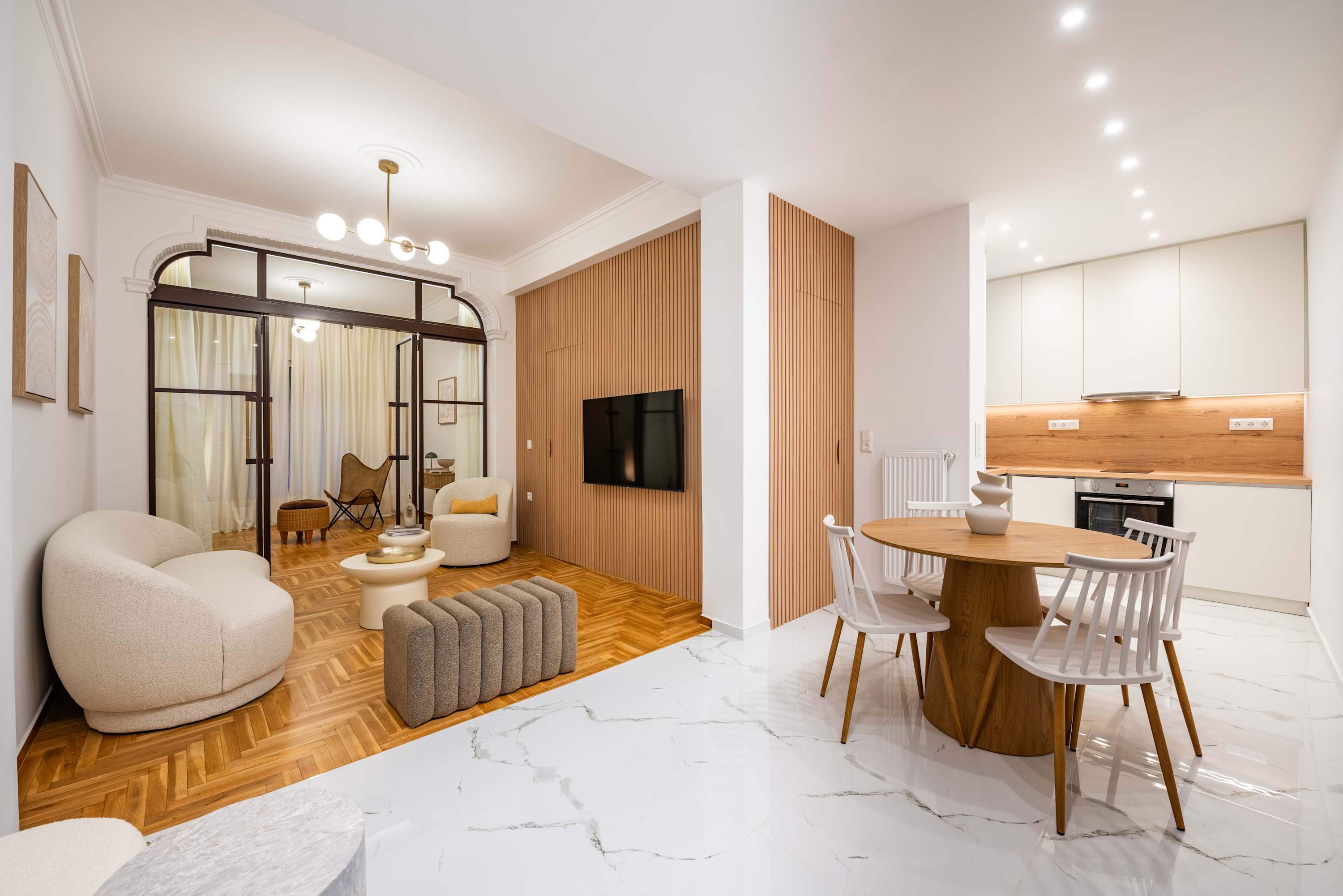 Encore Living Residence - Athens Theater District in Athens — photo 2