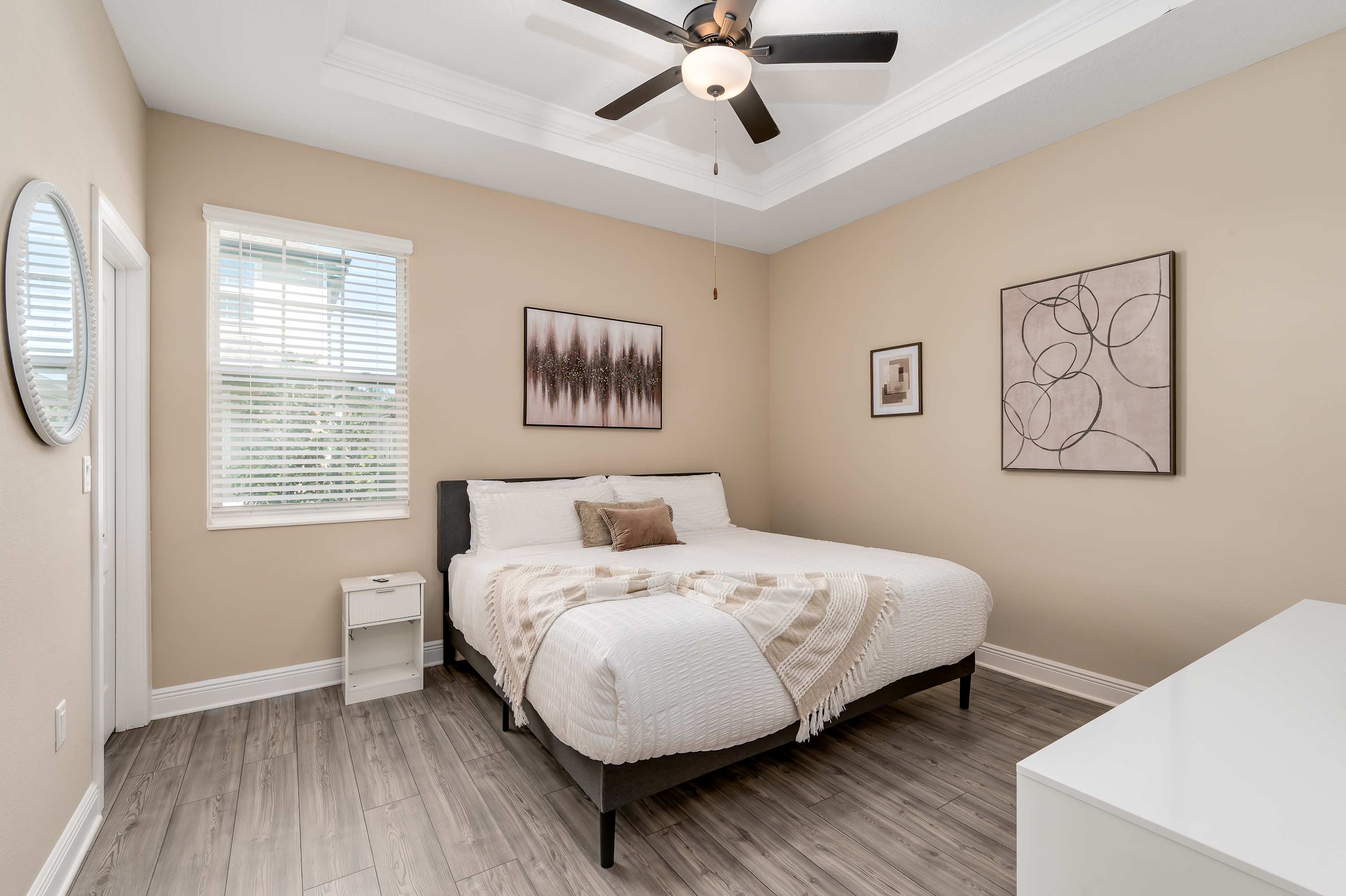 Spacious single level home with patio & kitchen