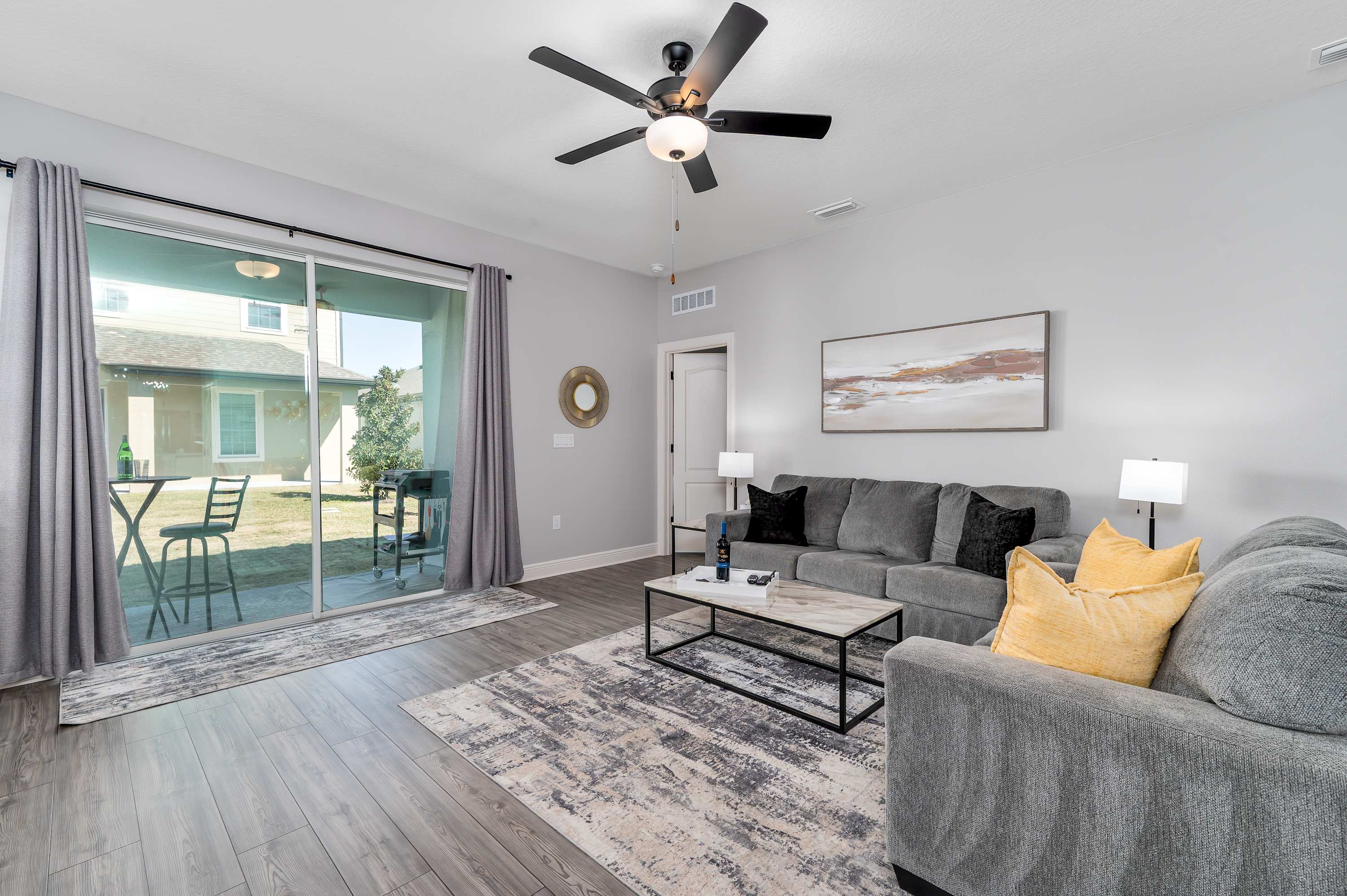 Spacious single level home with patio & kitchen