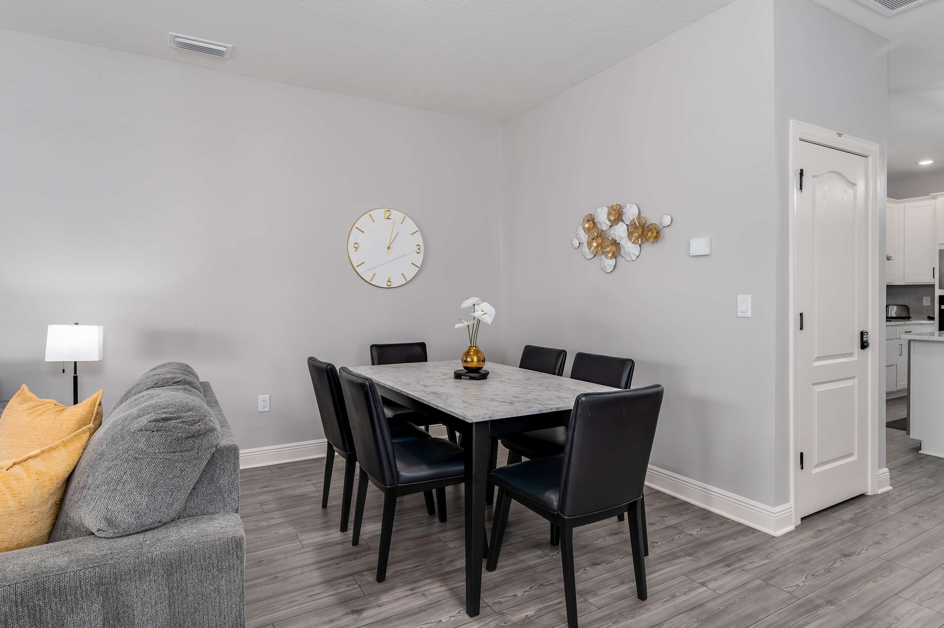 Spacious single level home with patio & kitchen