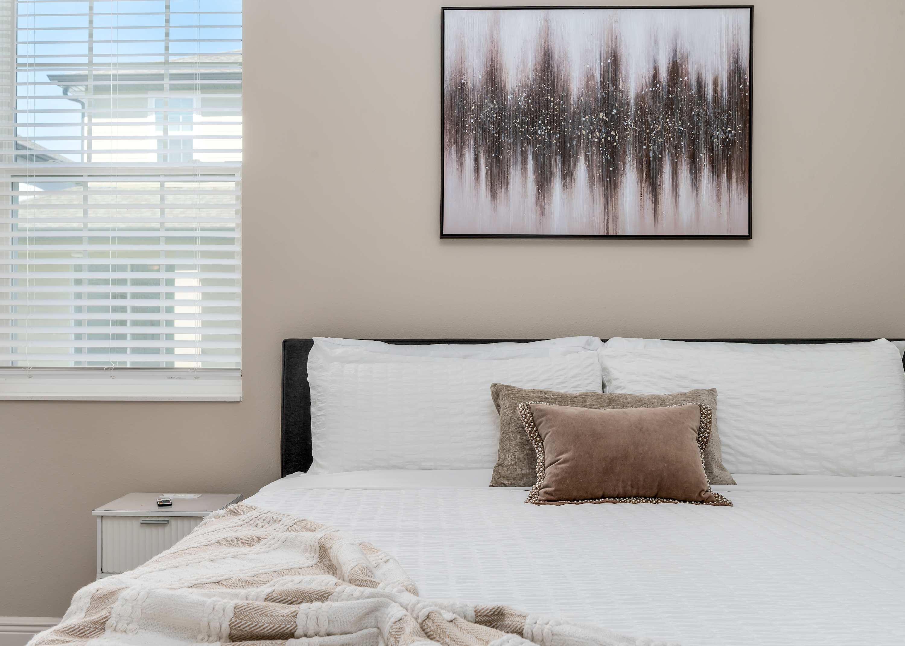 Spacious single level home with patio & kitchen