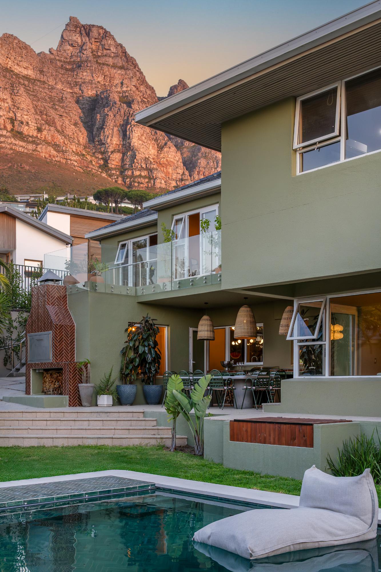 Luxury Camps Bay 5 Star w Gym Pool Kinvara Villa 5