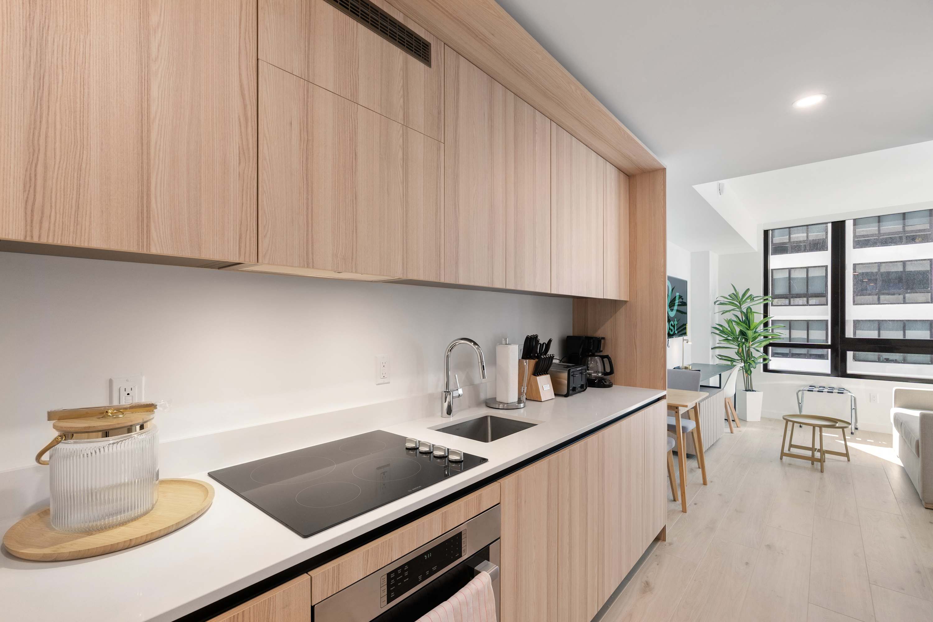 Downtown Miami Studio with RoofPool