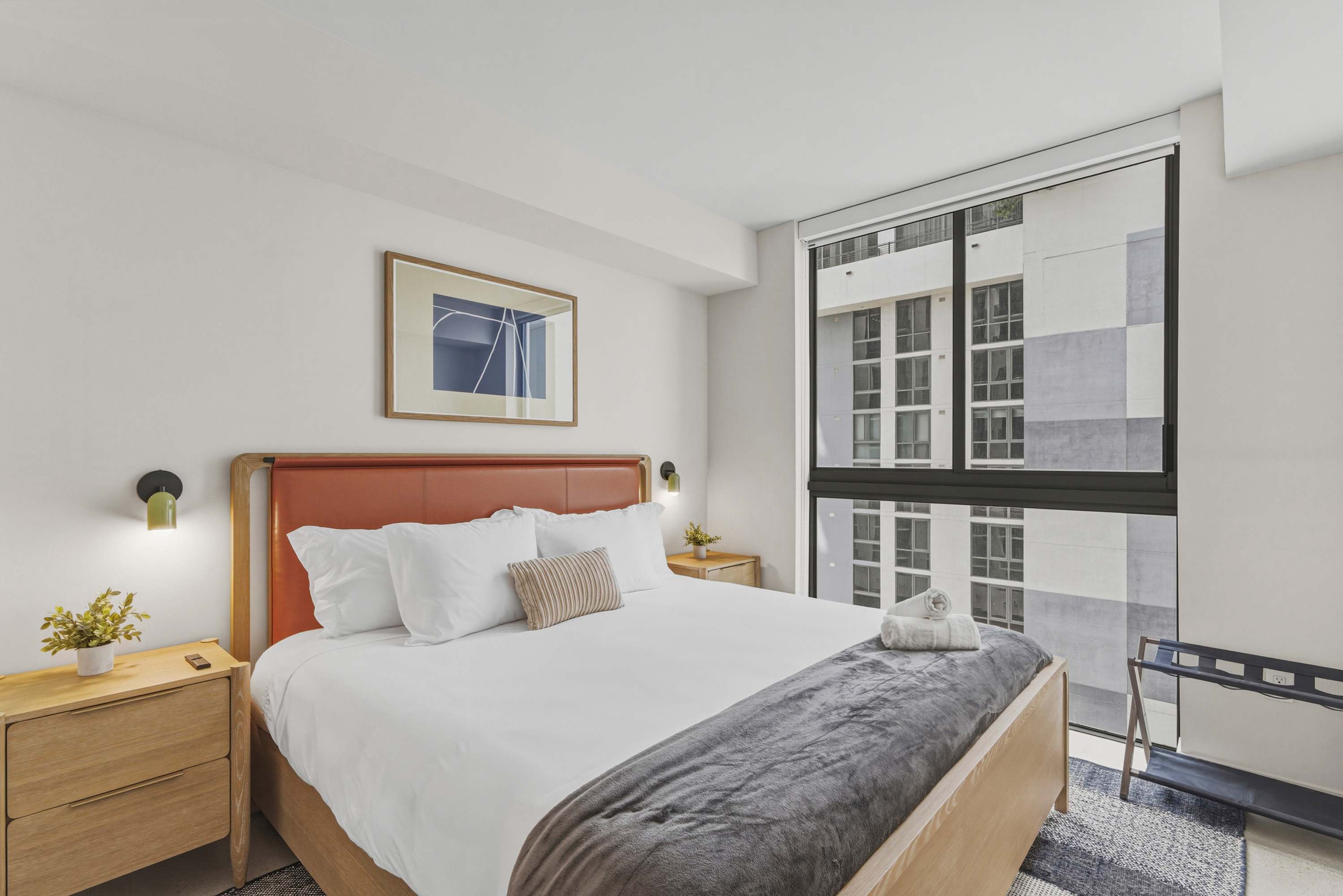 Premium 2BR Condo | FIFA Fan Fest | Skyline Pool