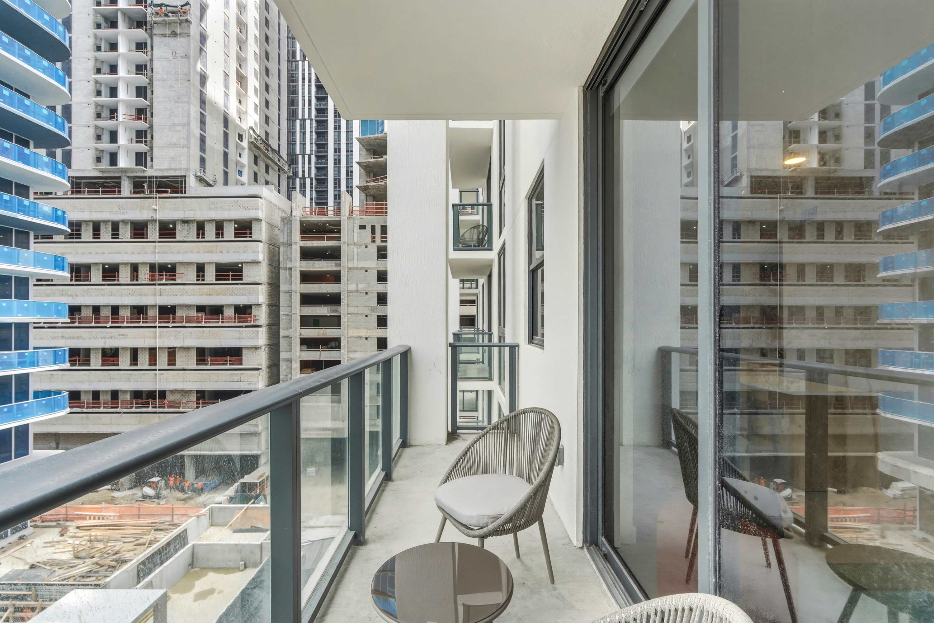 Premium 2BR Condo | FIFA Fan Fest | Skyline Pool