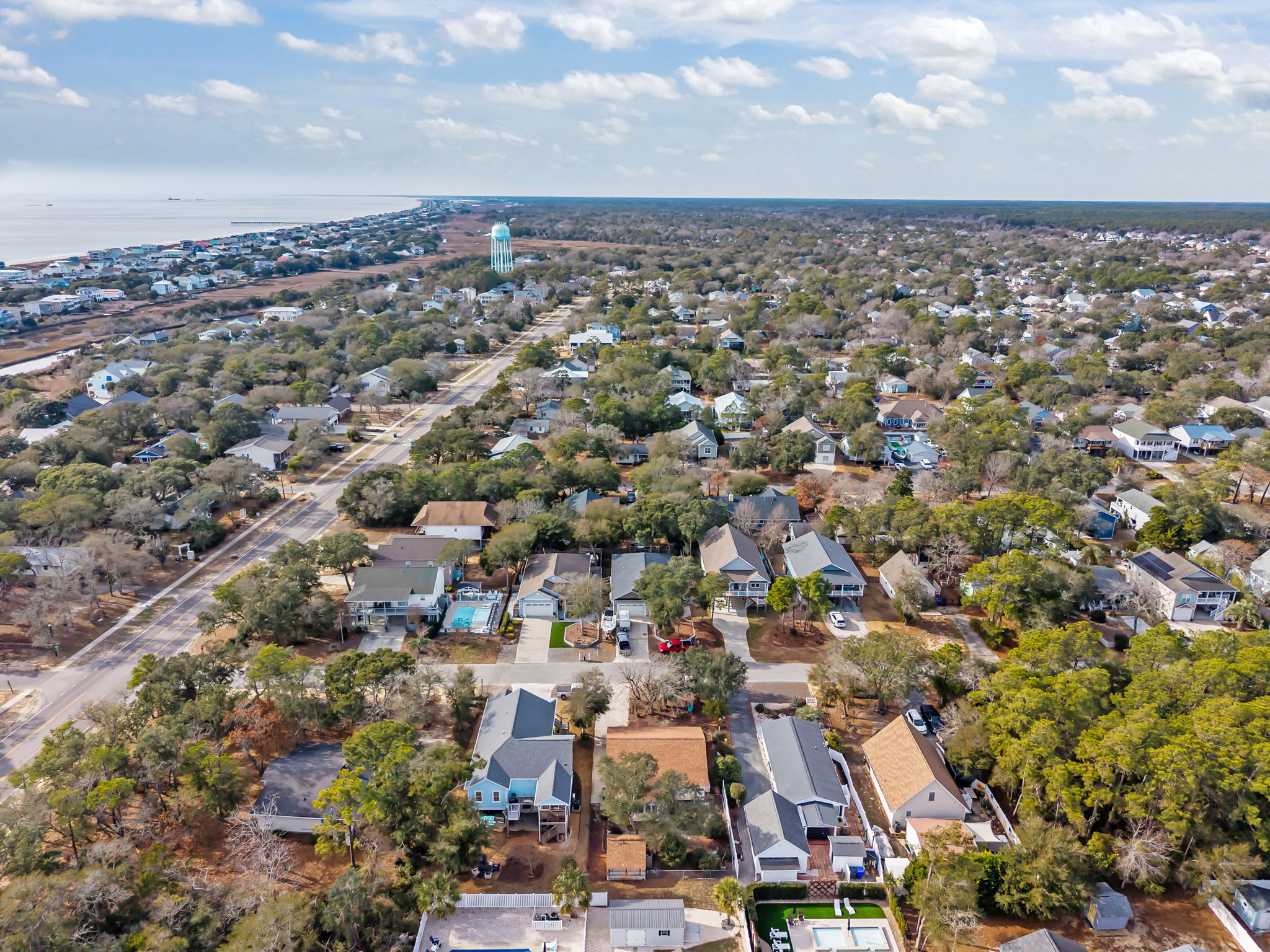 NE 38th Street Dog Friendly Star Spangled Manor | Photo 9