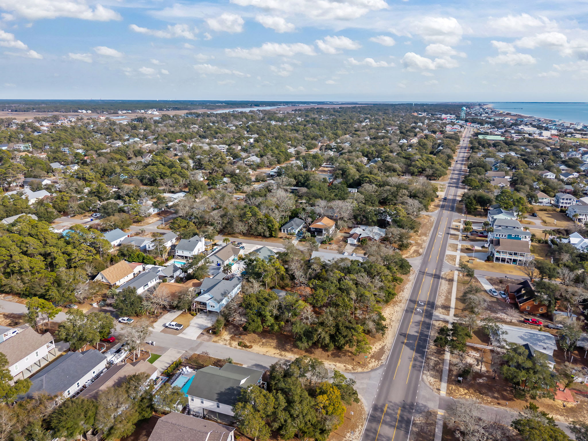 NE 38th Street Dog Friendly Star Spangled Manor | Photo 8